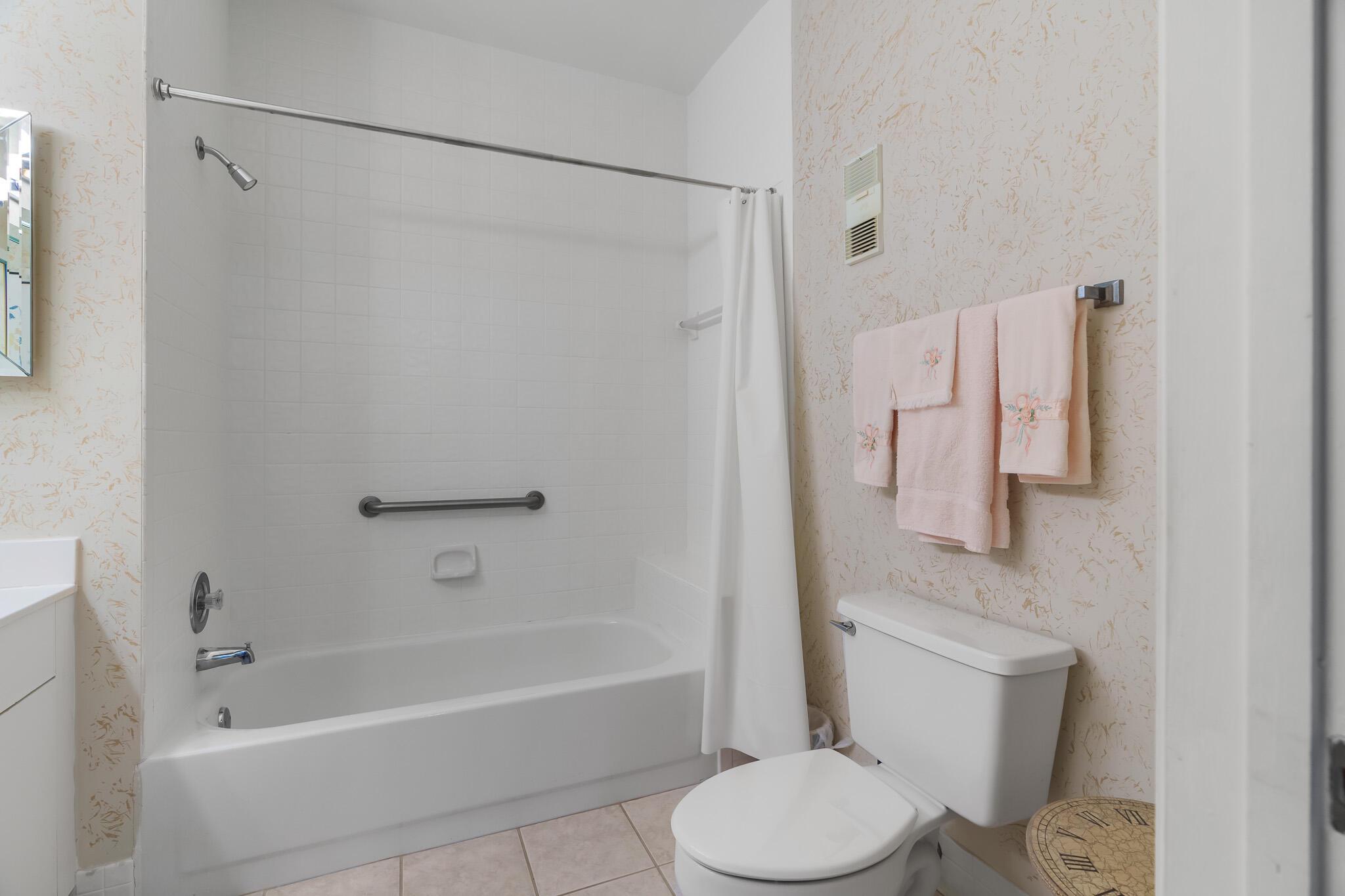 8450 Springlake Drive