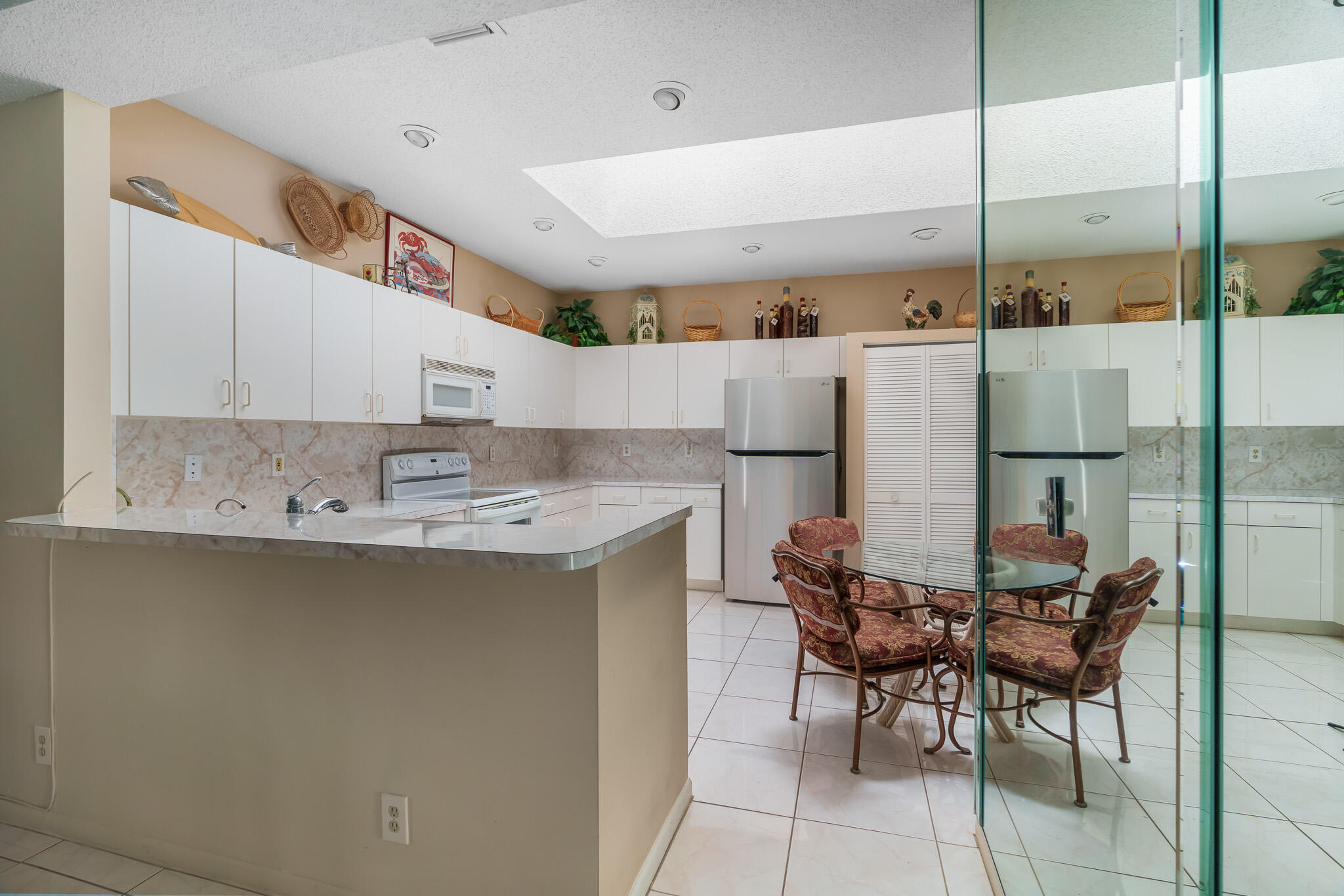 8450 Springlake Drive