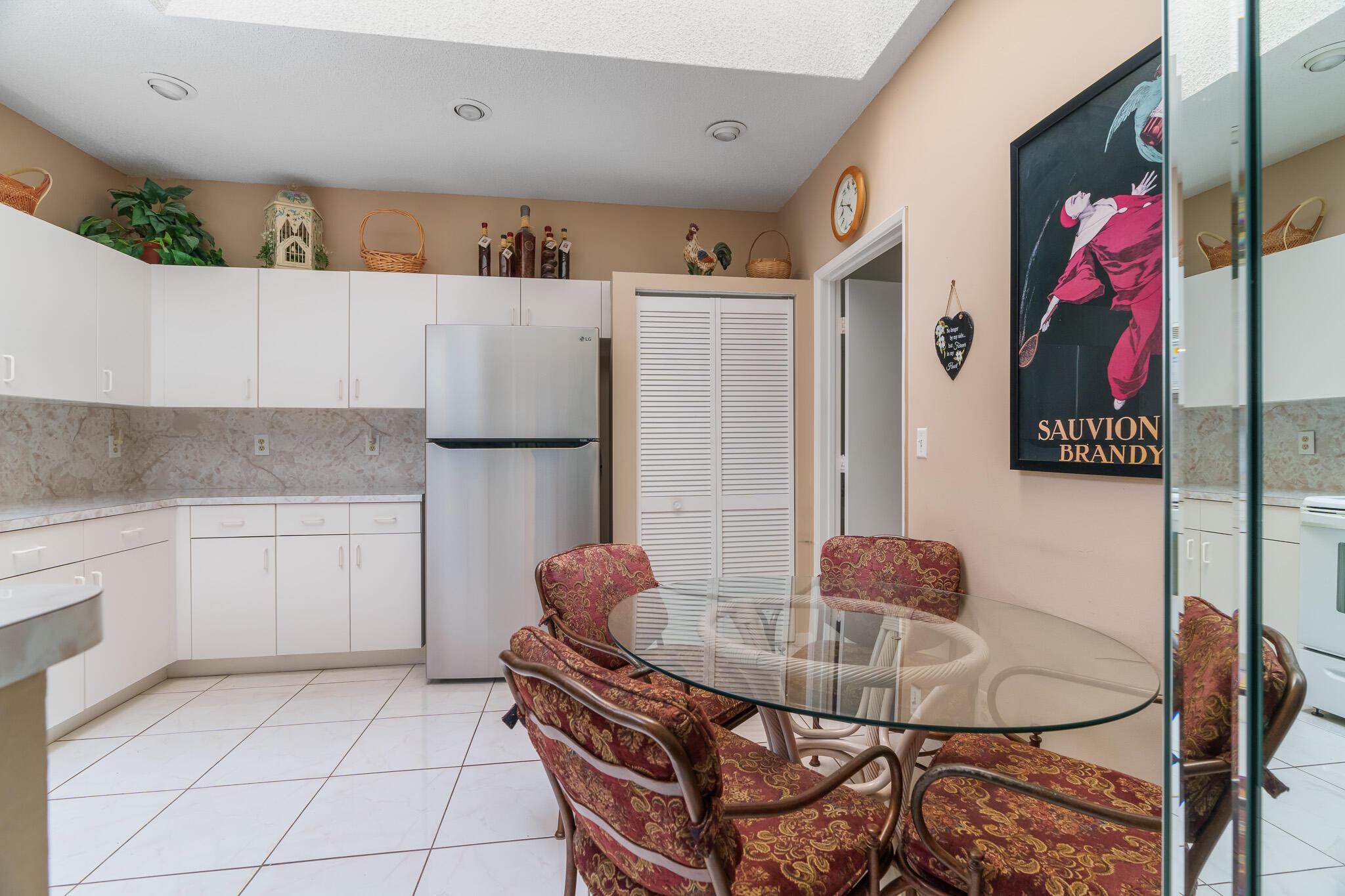 8450 Springlake Drive