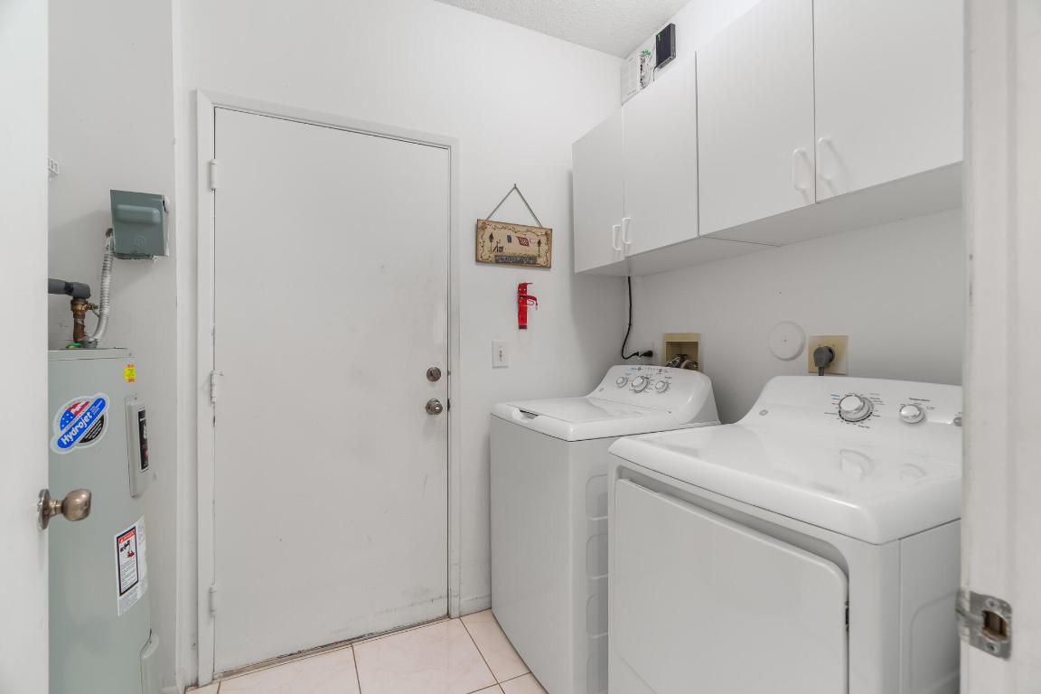 8450 Springlake Drive