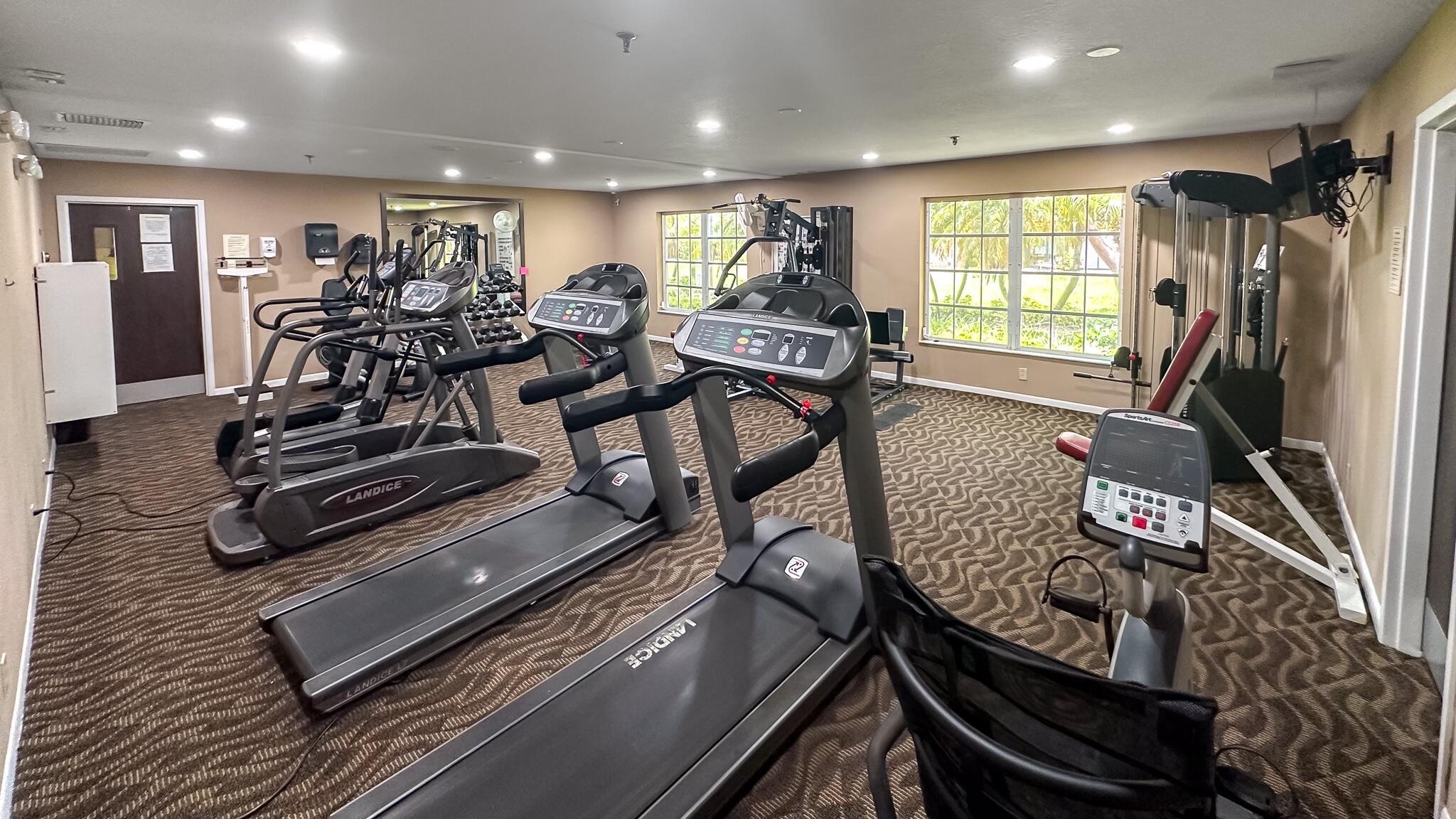 8450 Springlake Drive