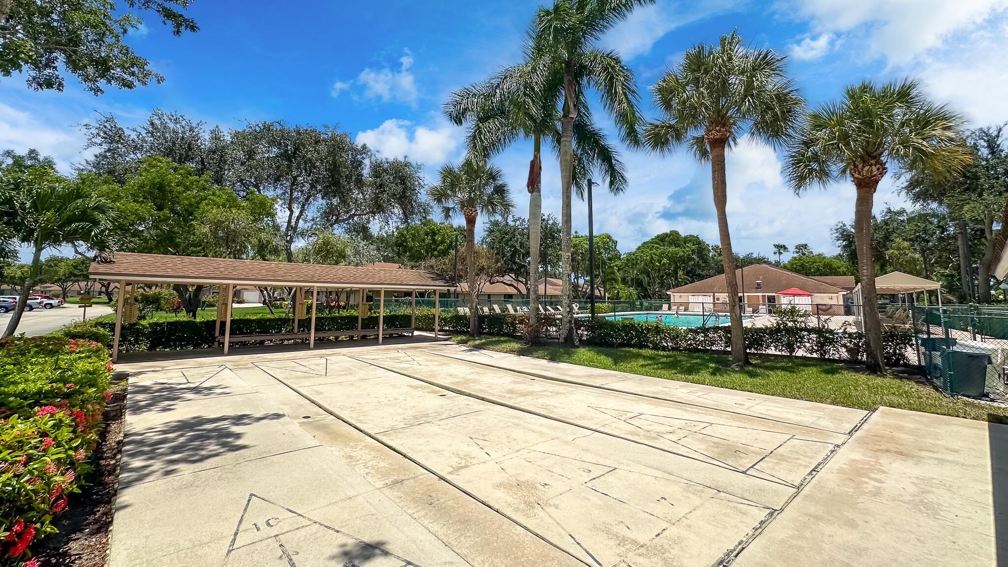 8450 Springlake Drive