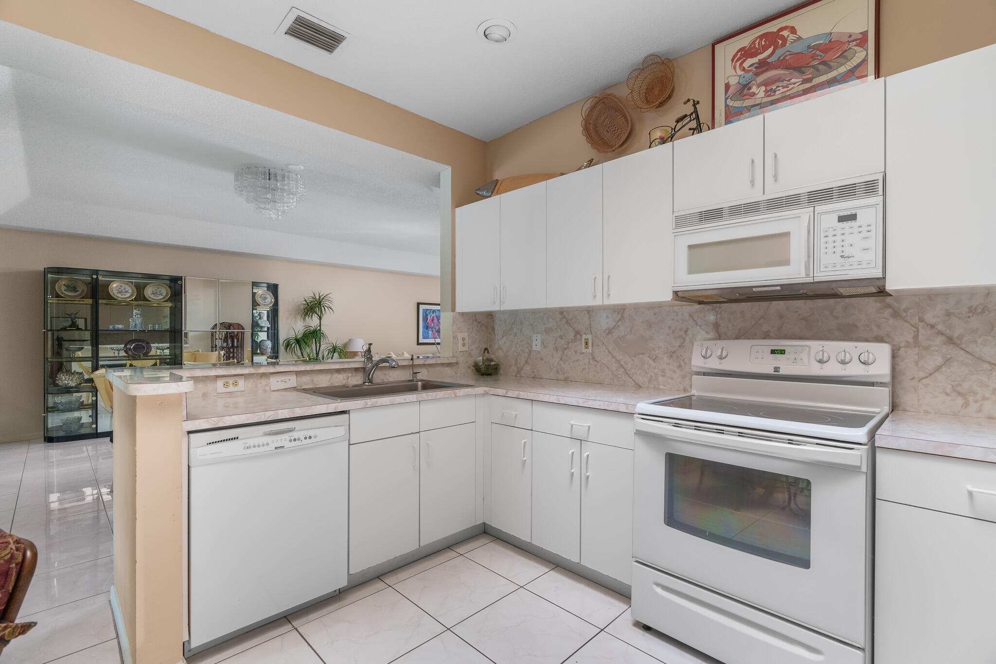 8450 Springlake Drive