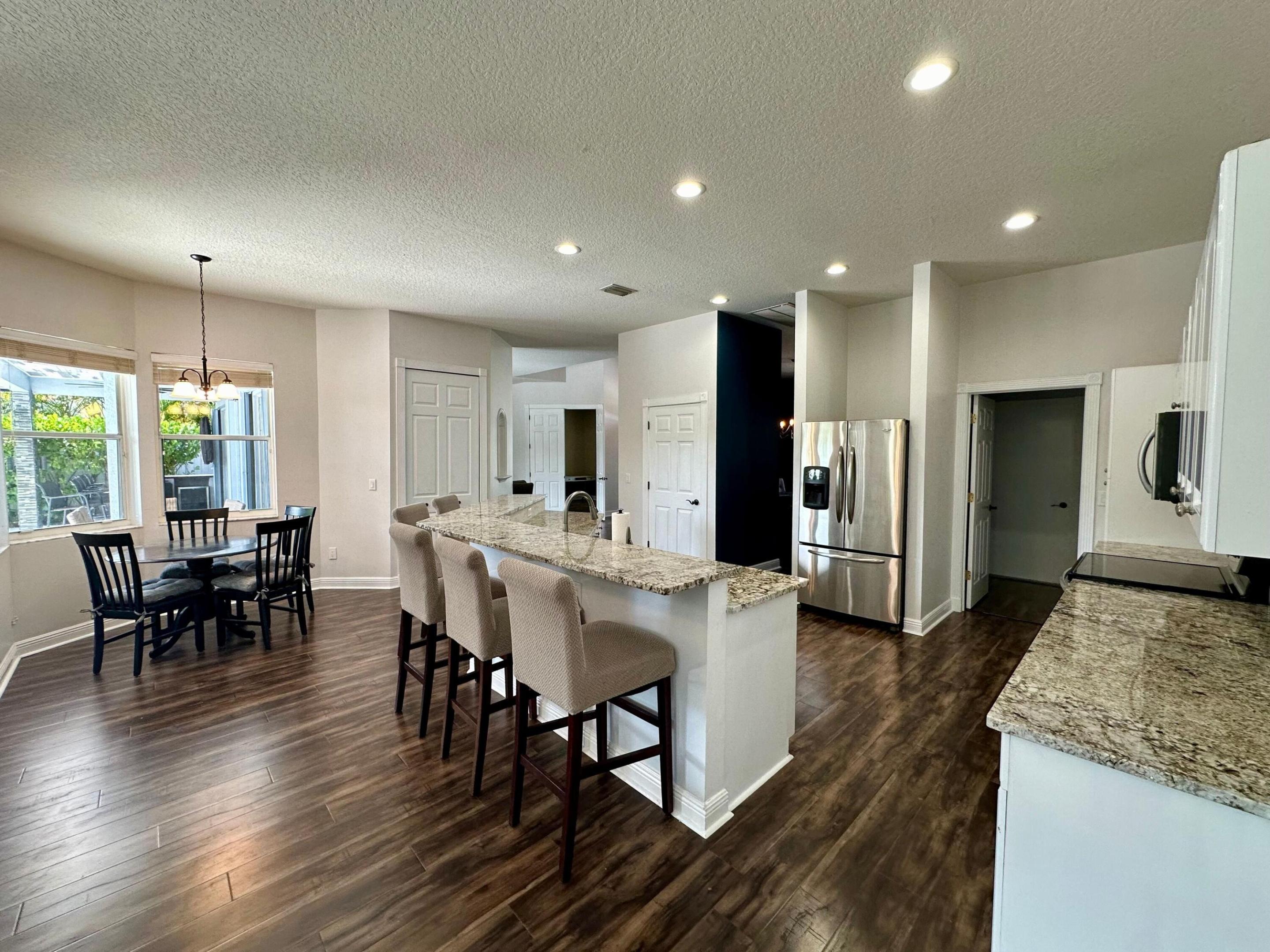 1874 Newhaven Avenue