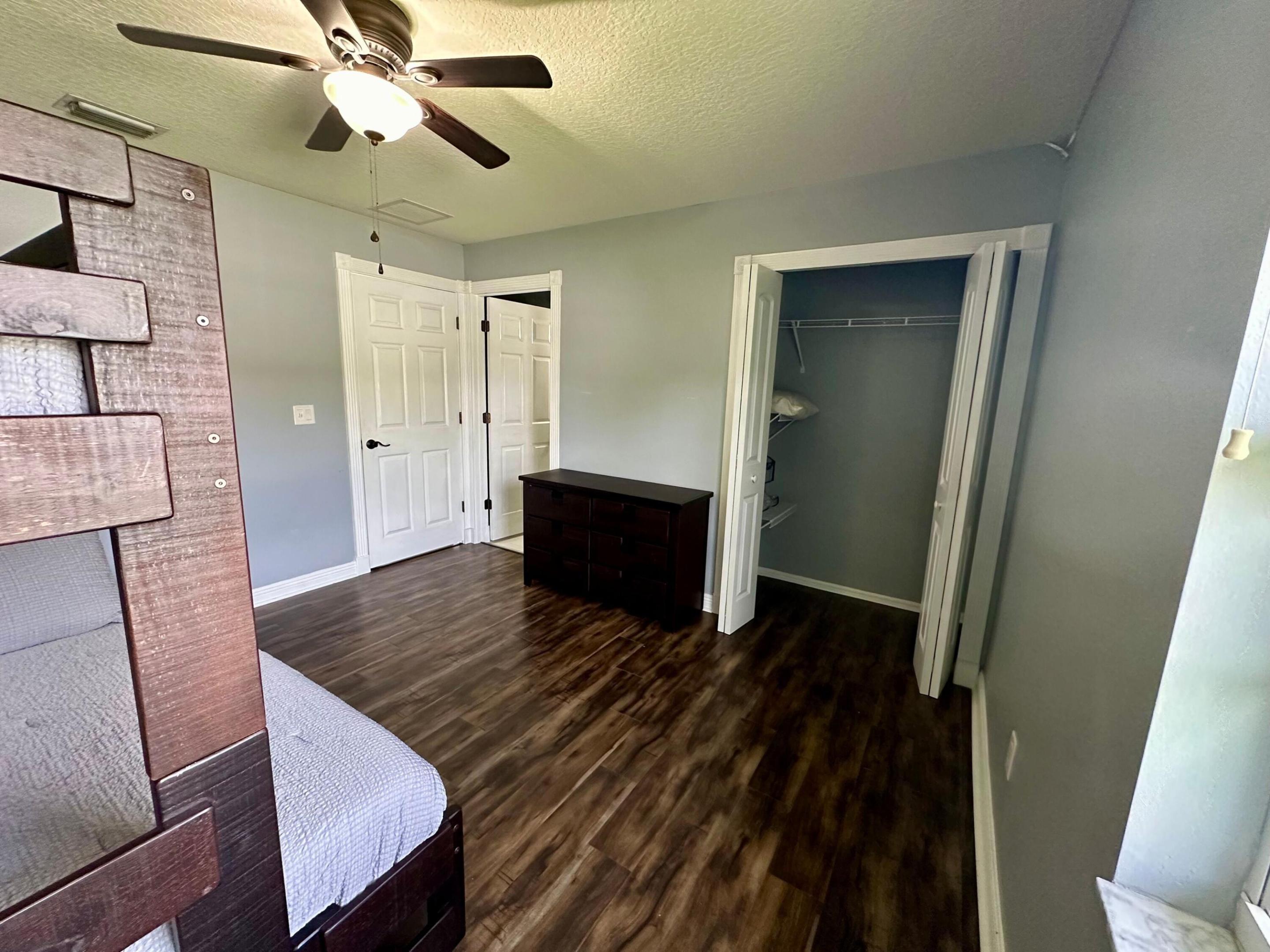 1874 Newhaven Avenue