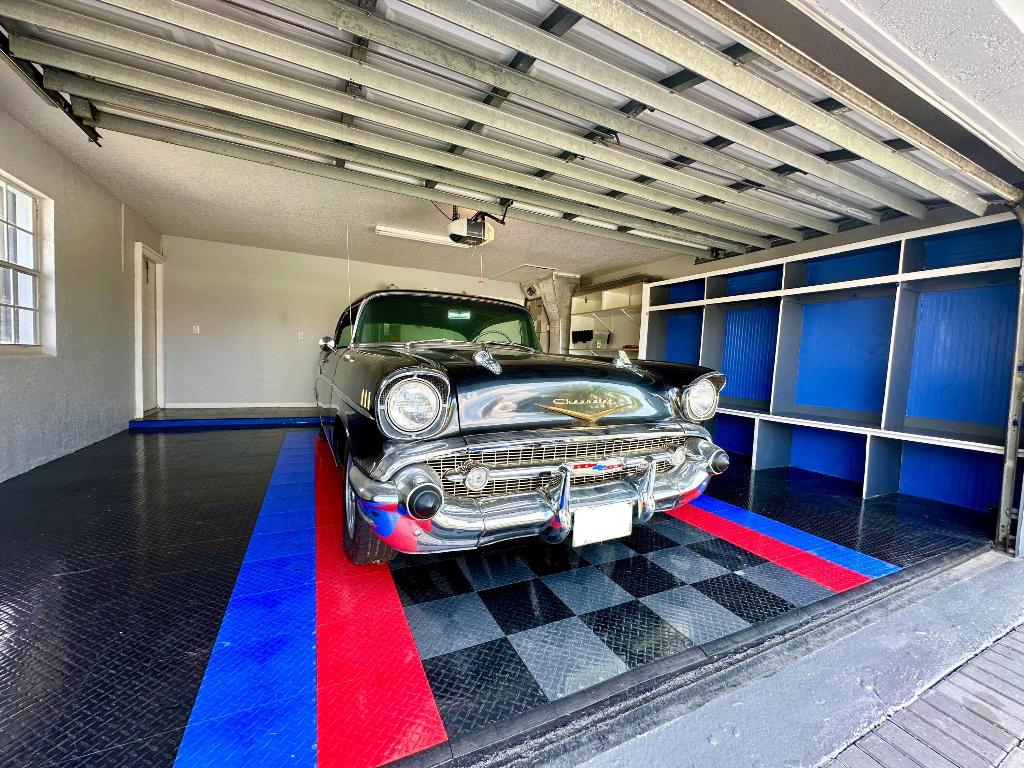 1874 Newhaven Avenue