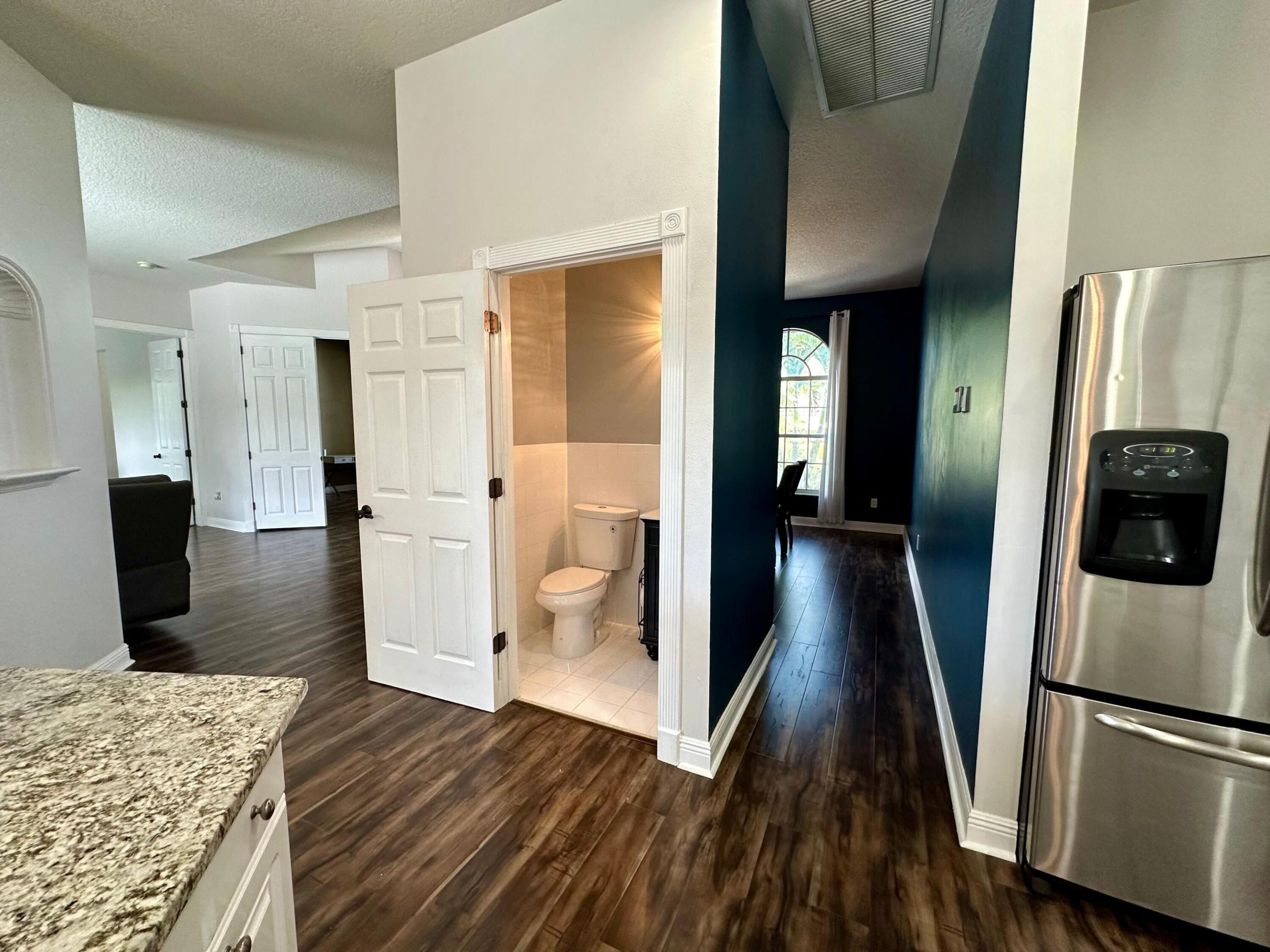 1874 Newhaven Avenue