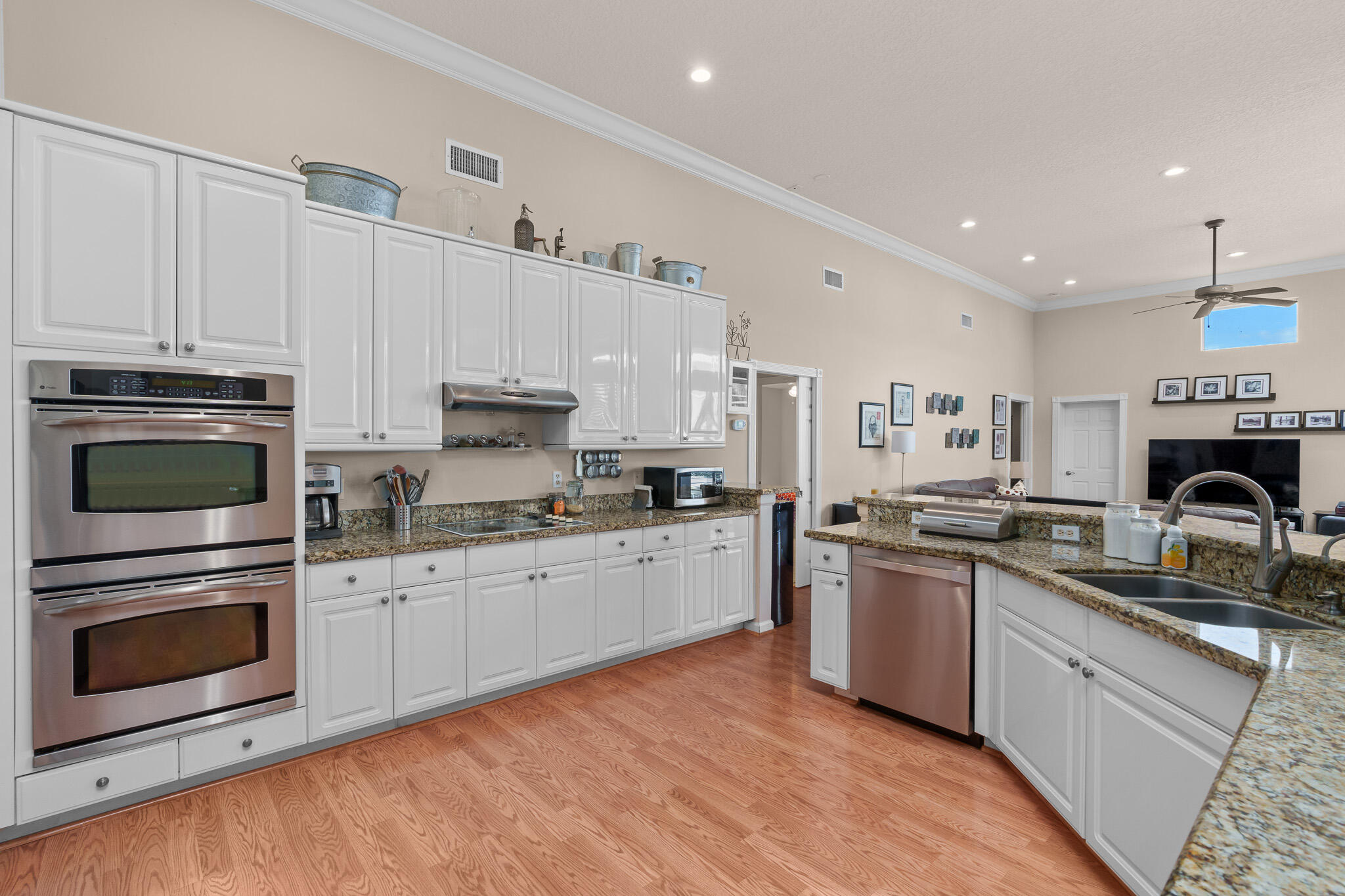 10911 King Bay Drive