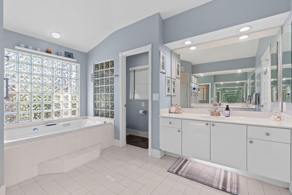 10911 King Bay Drive