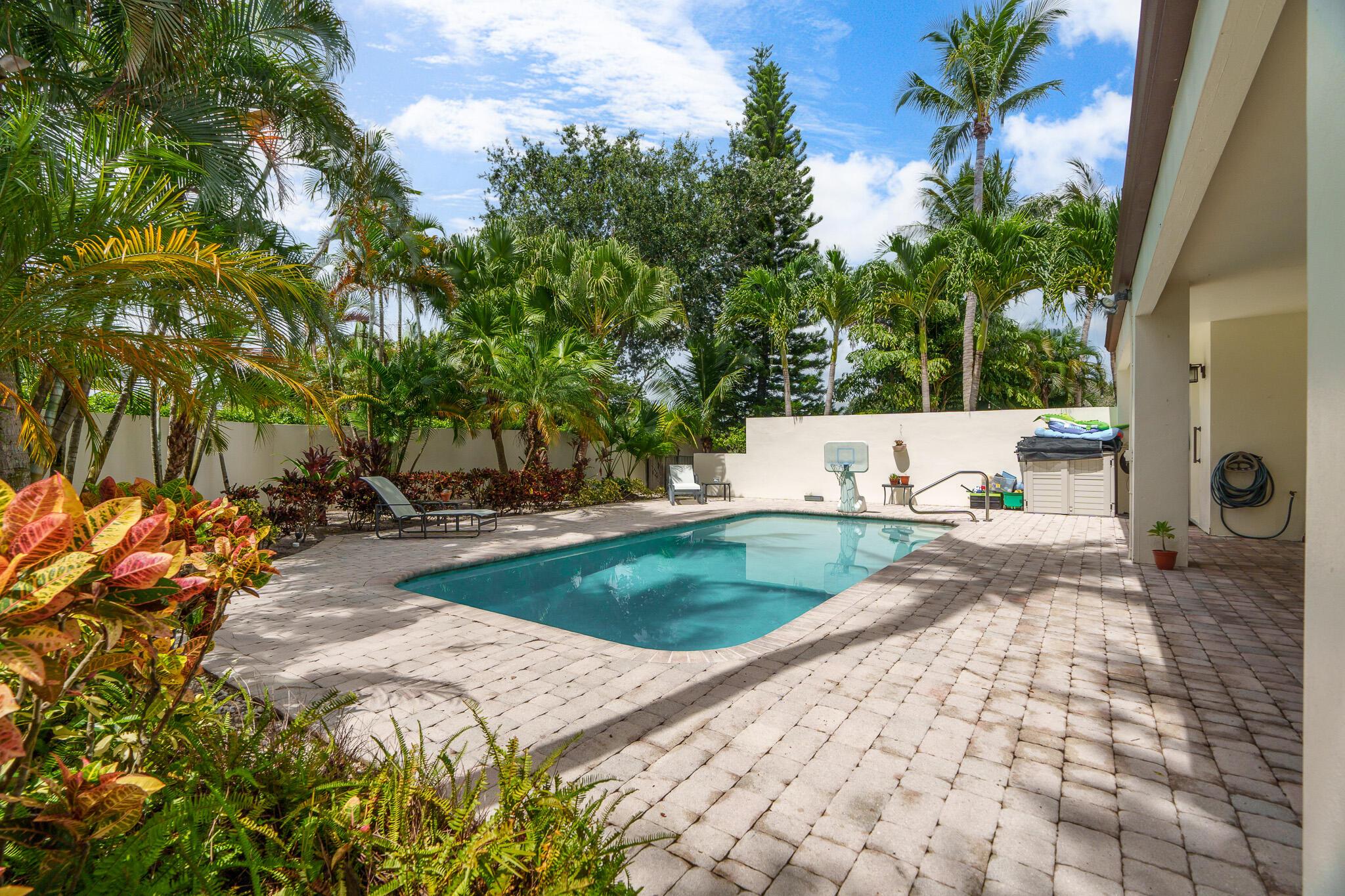 3420 NW 51st Place