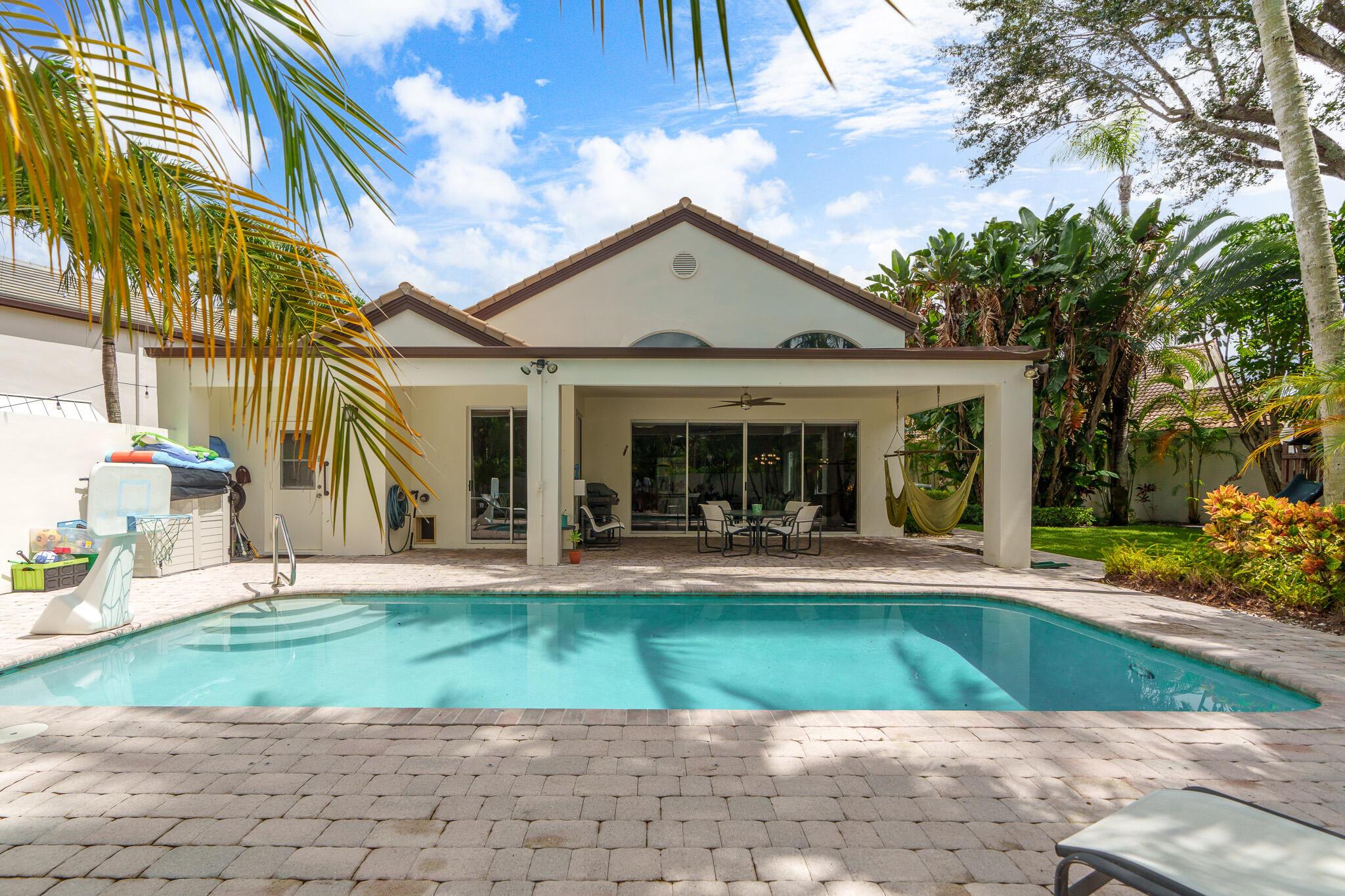 3420 NW 51st Place