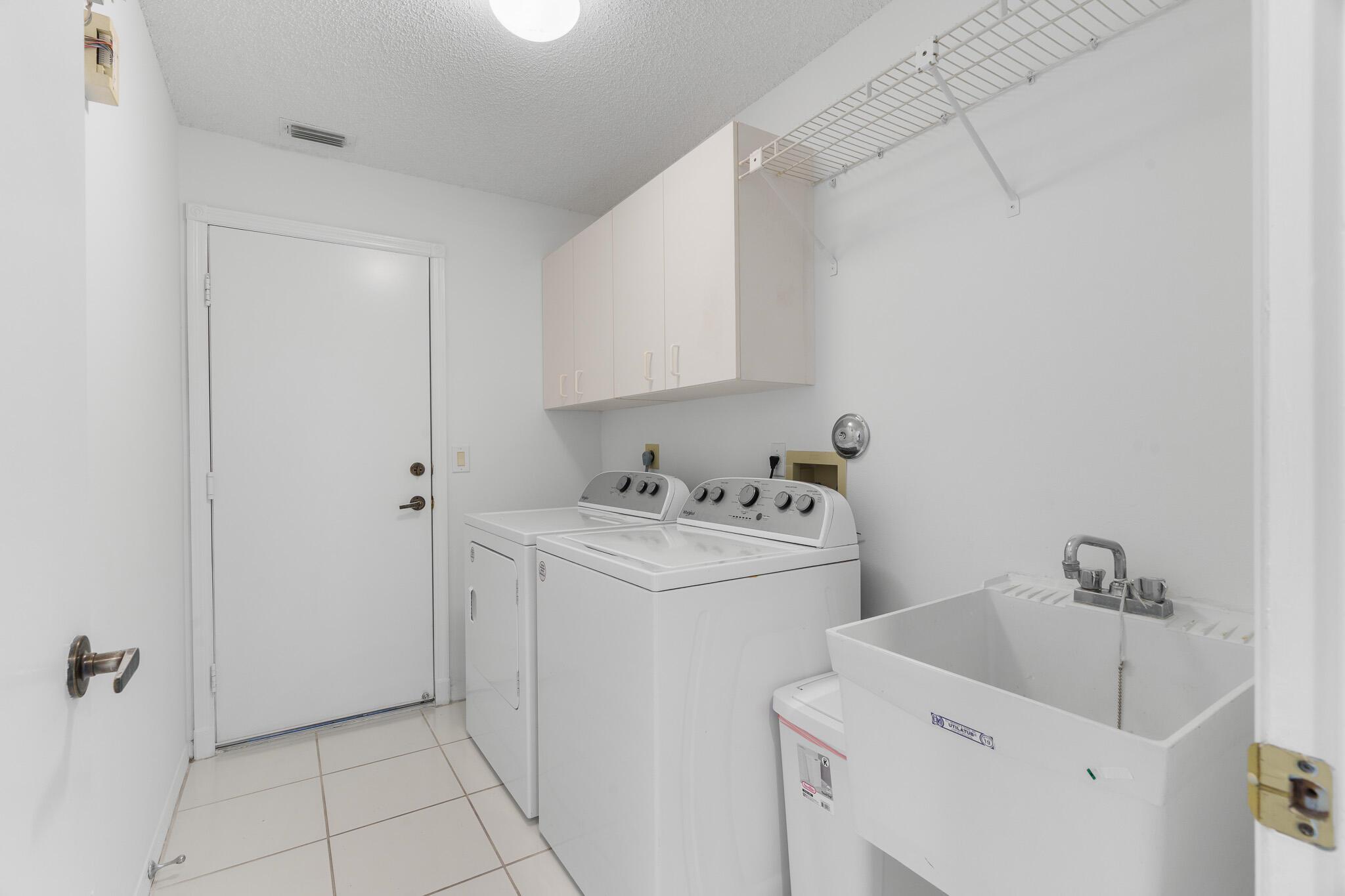 19538 Dinner Key Drive