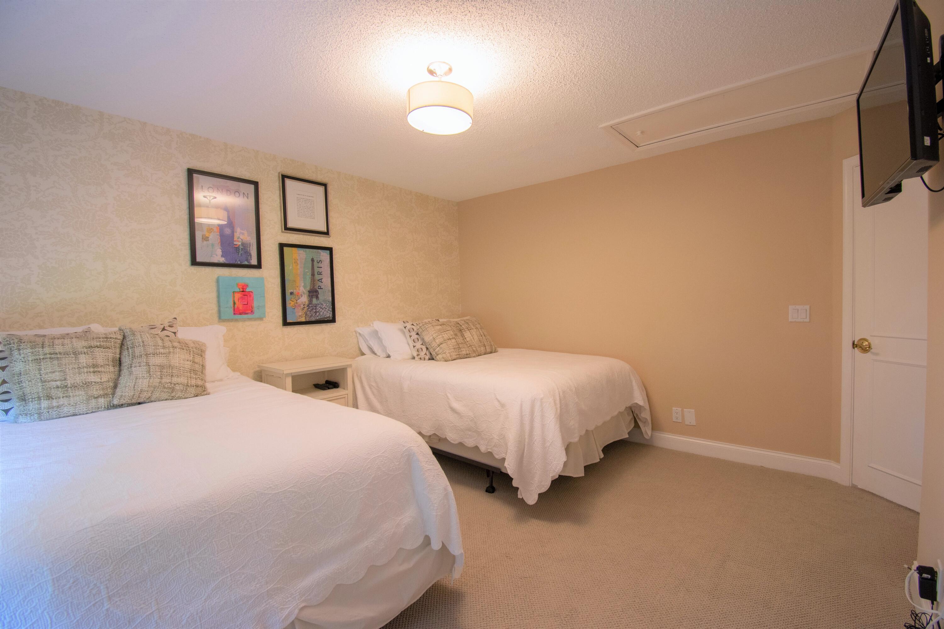 3005 Hampton Circle