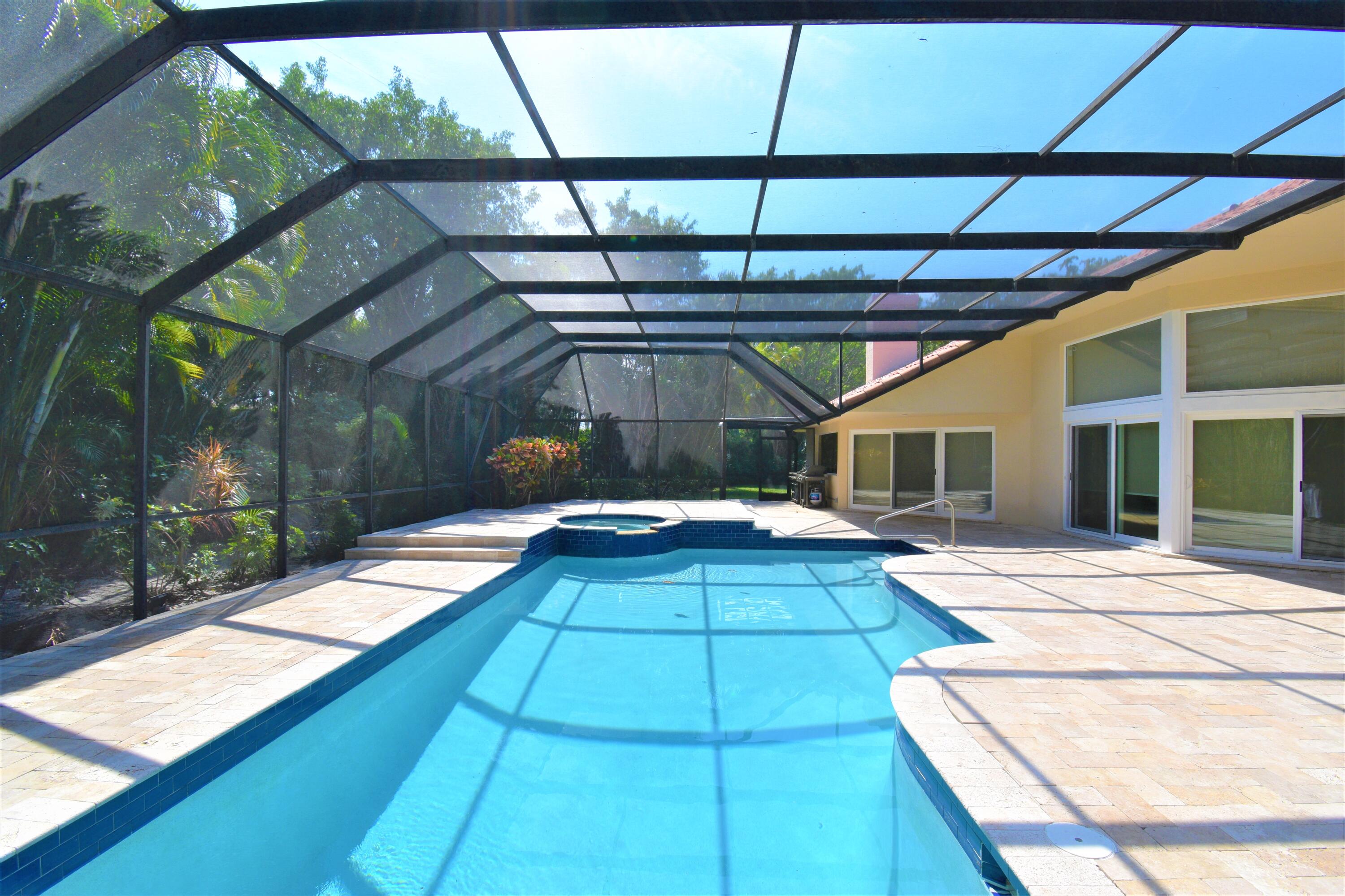 3005 Hampton Circle