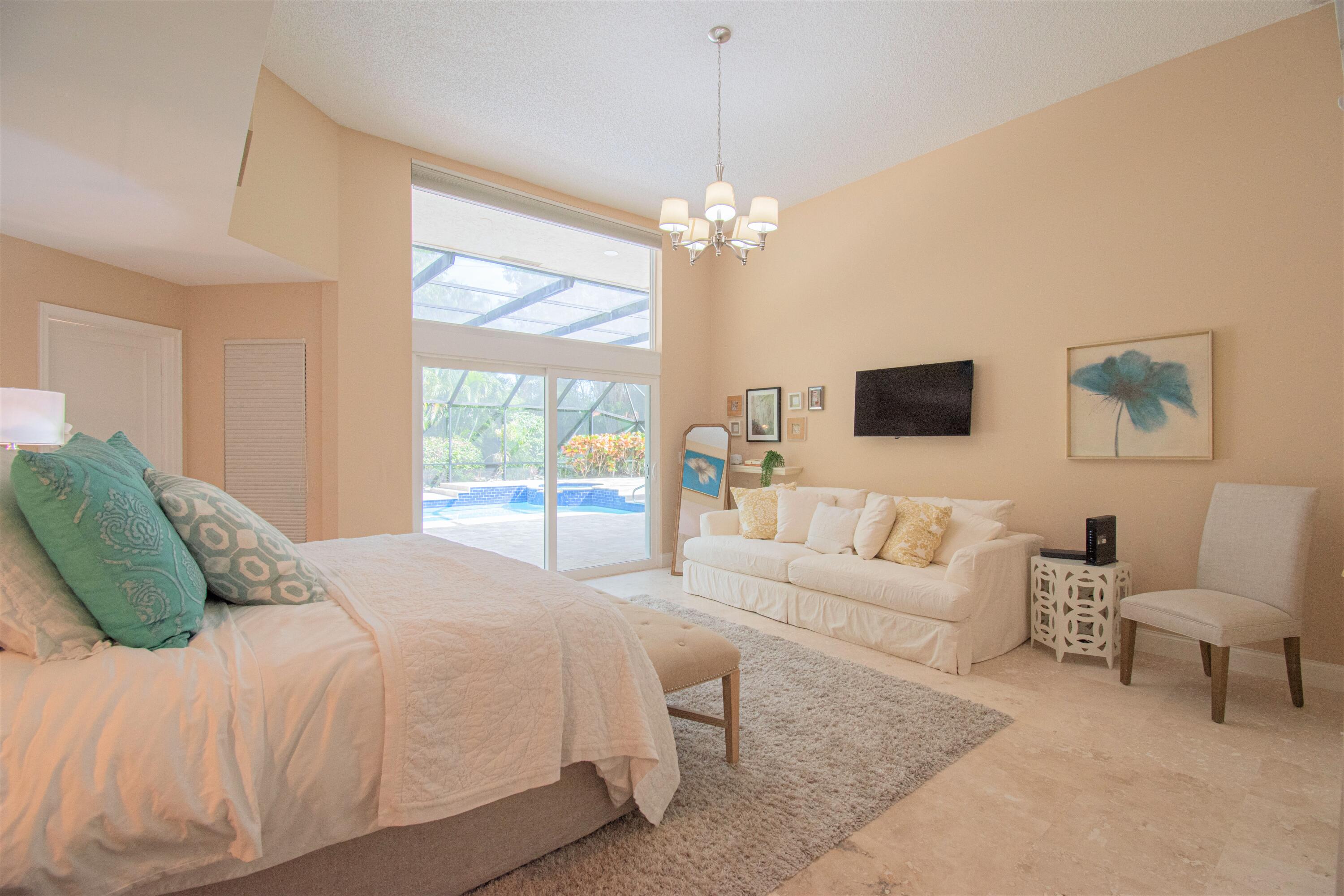 3005 Hampton Circle