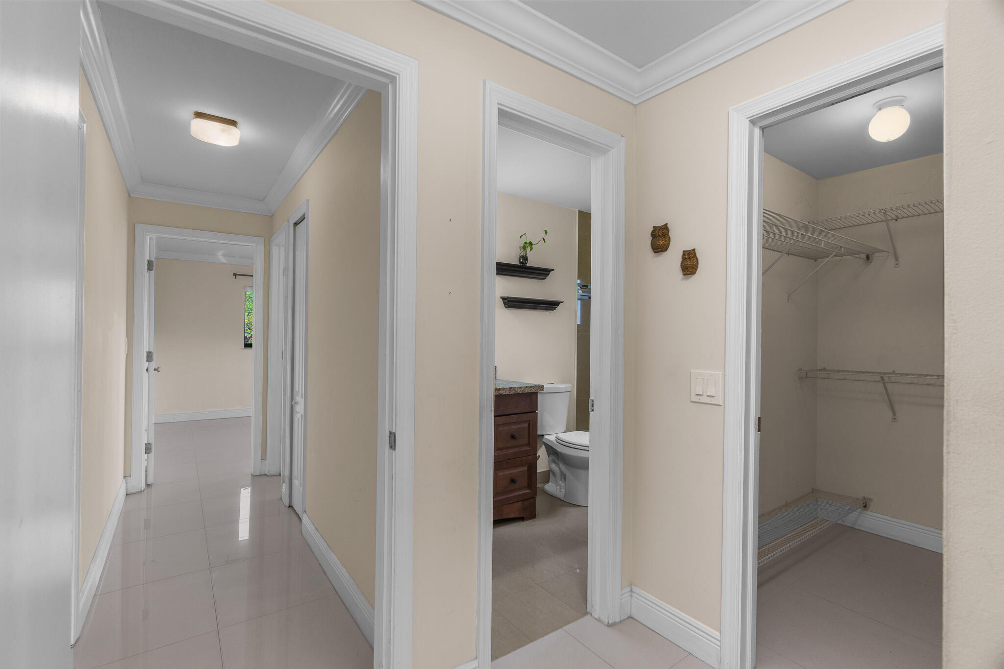 4696 Greentree Path B