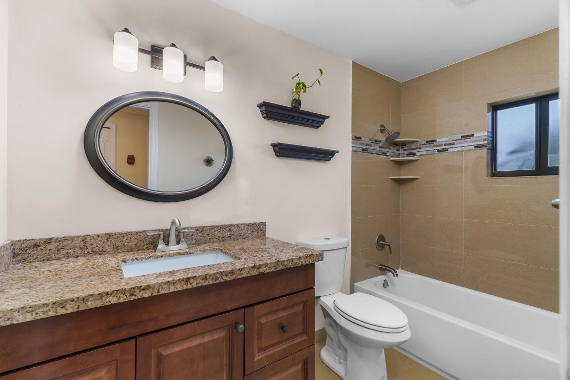 4696 Greentree Path B