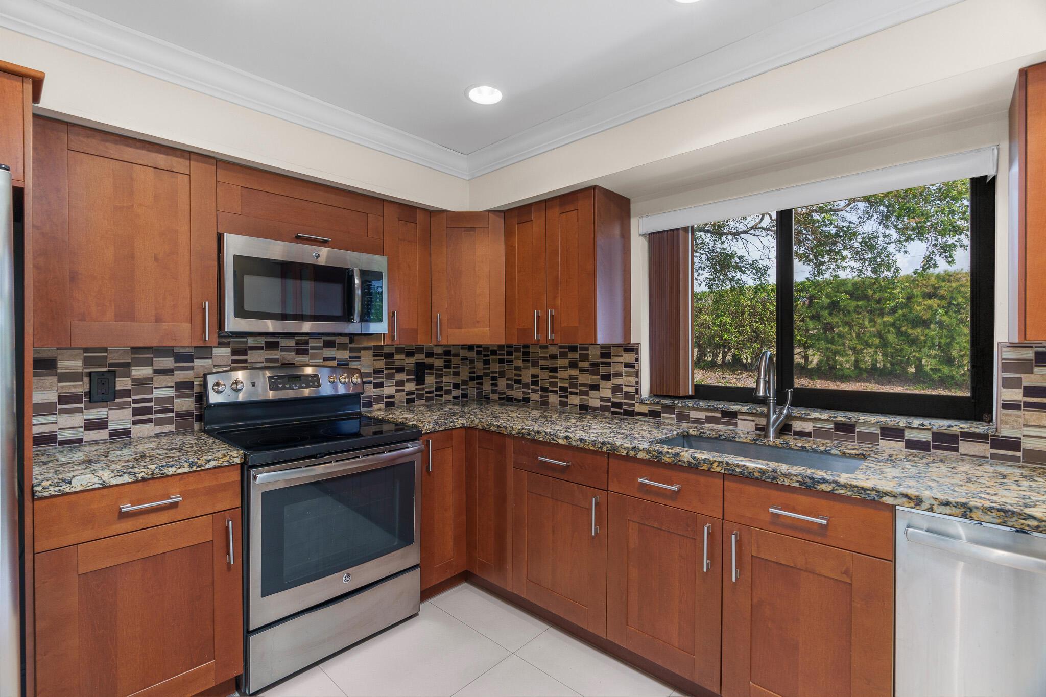 4696 Greentree Path B