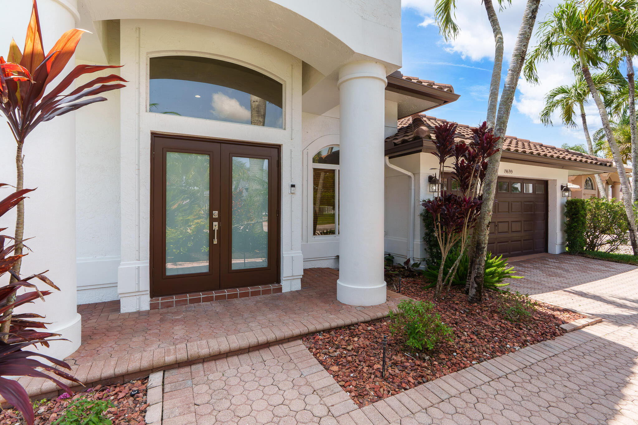 19699 Dinner Key Drive