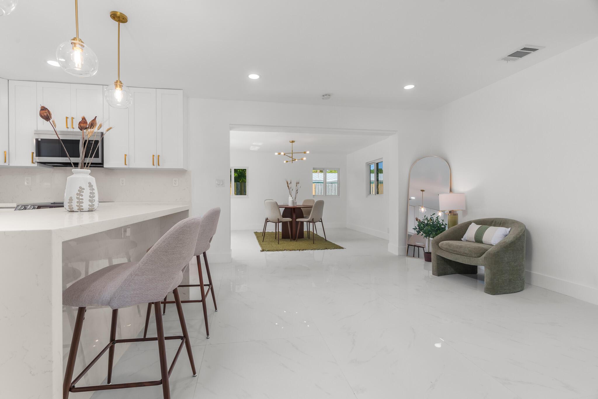 2771 NE 53rd Street