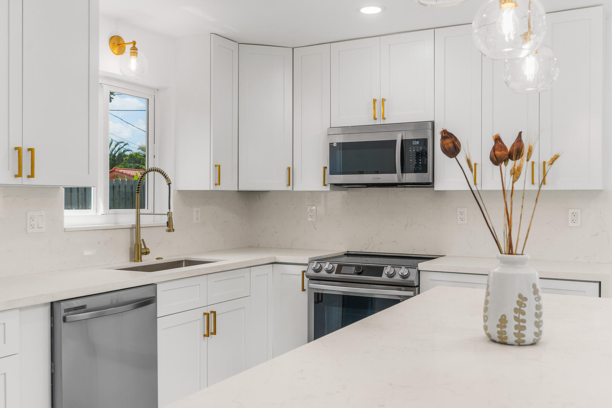 2771 NE 53rd Street