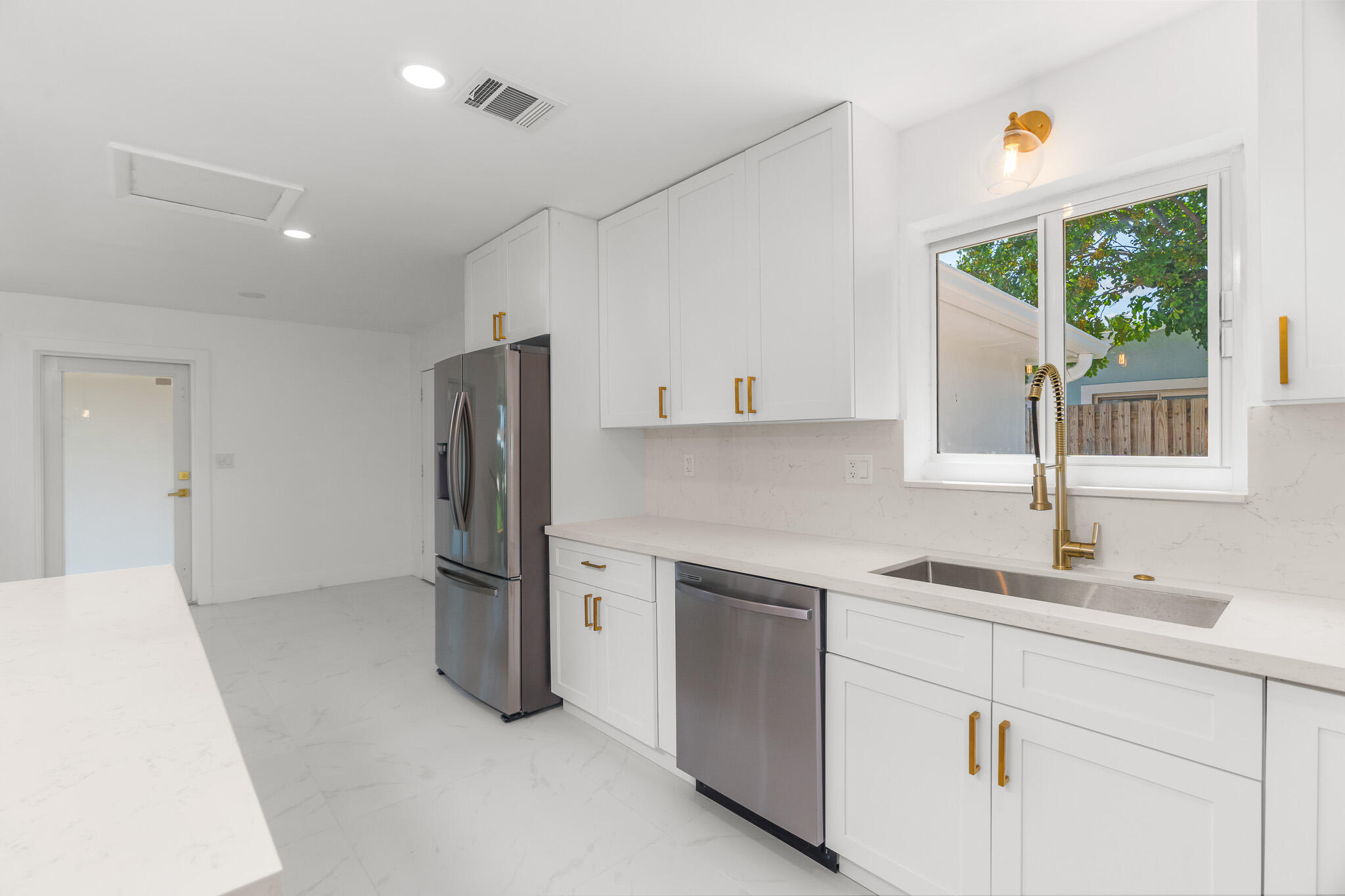 2771 NE 53rd Street