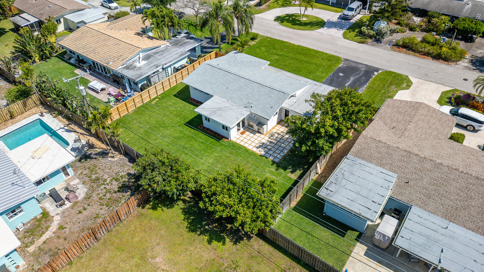 2771 NE 53rd Street