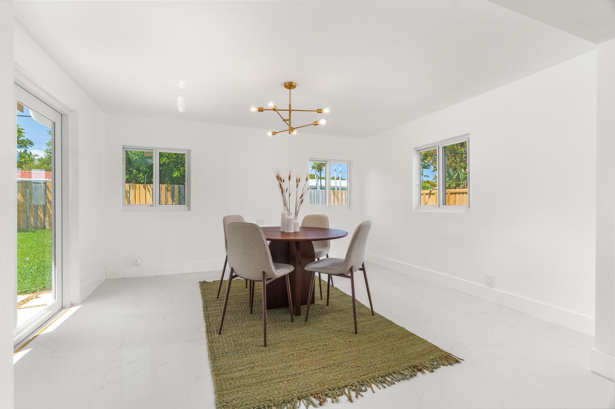 2771 NE 53rd Street