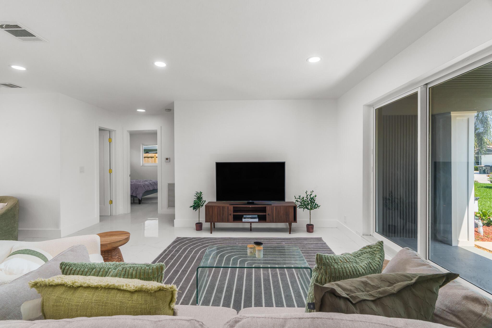 2771 NE 53rd Street