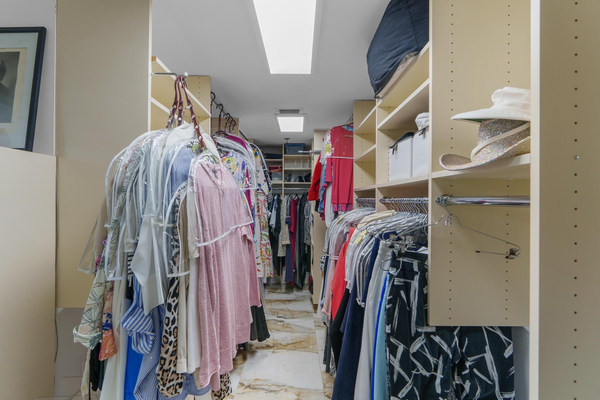 7572 Regency Lake Drive 302