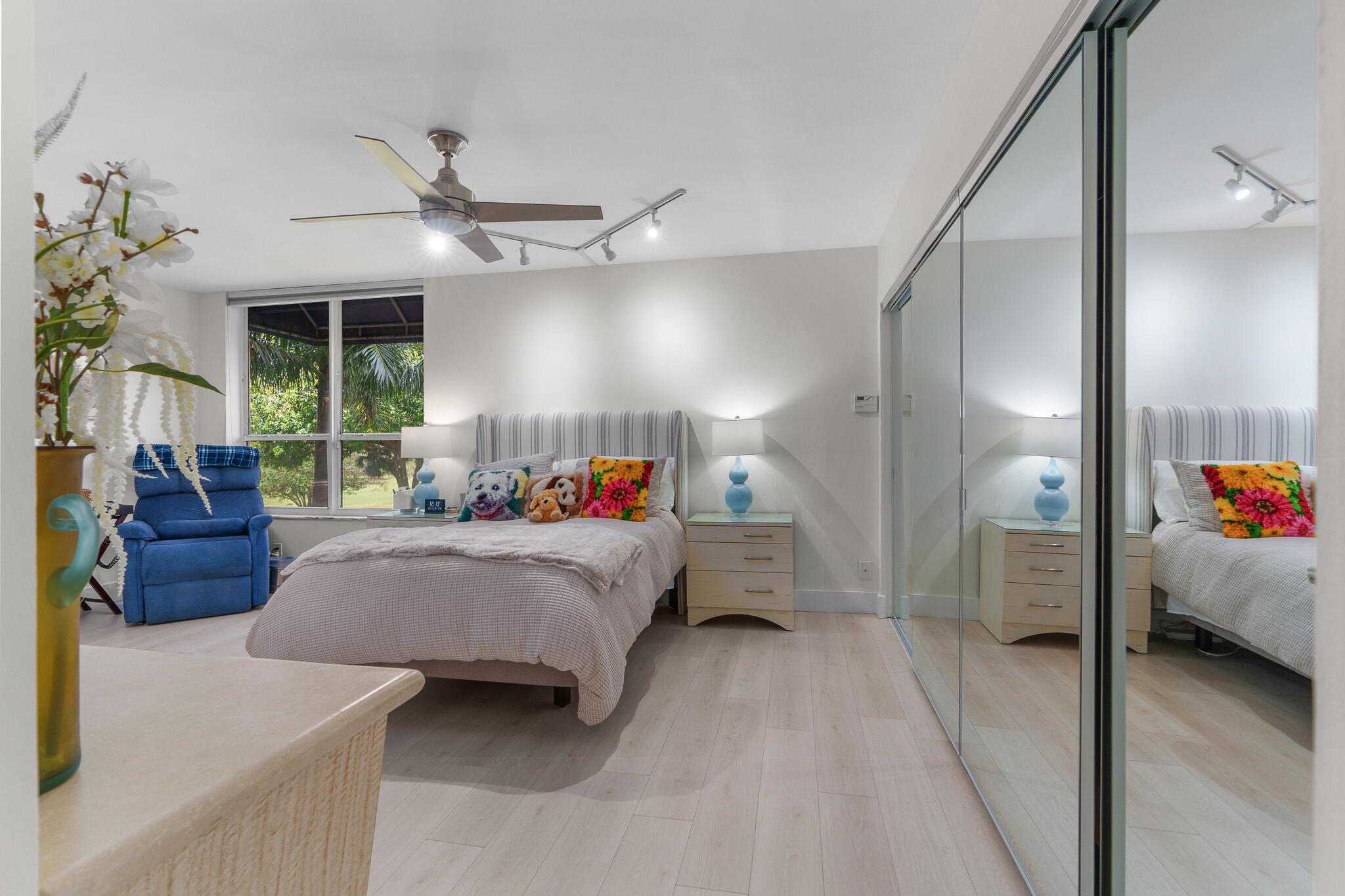 7572 Regency Lake Drive 302