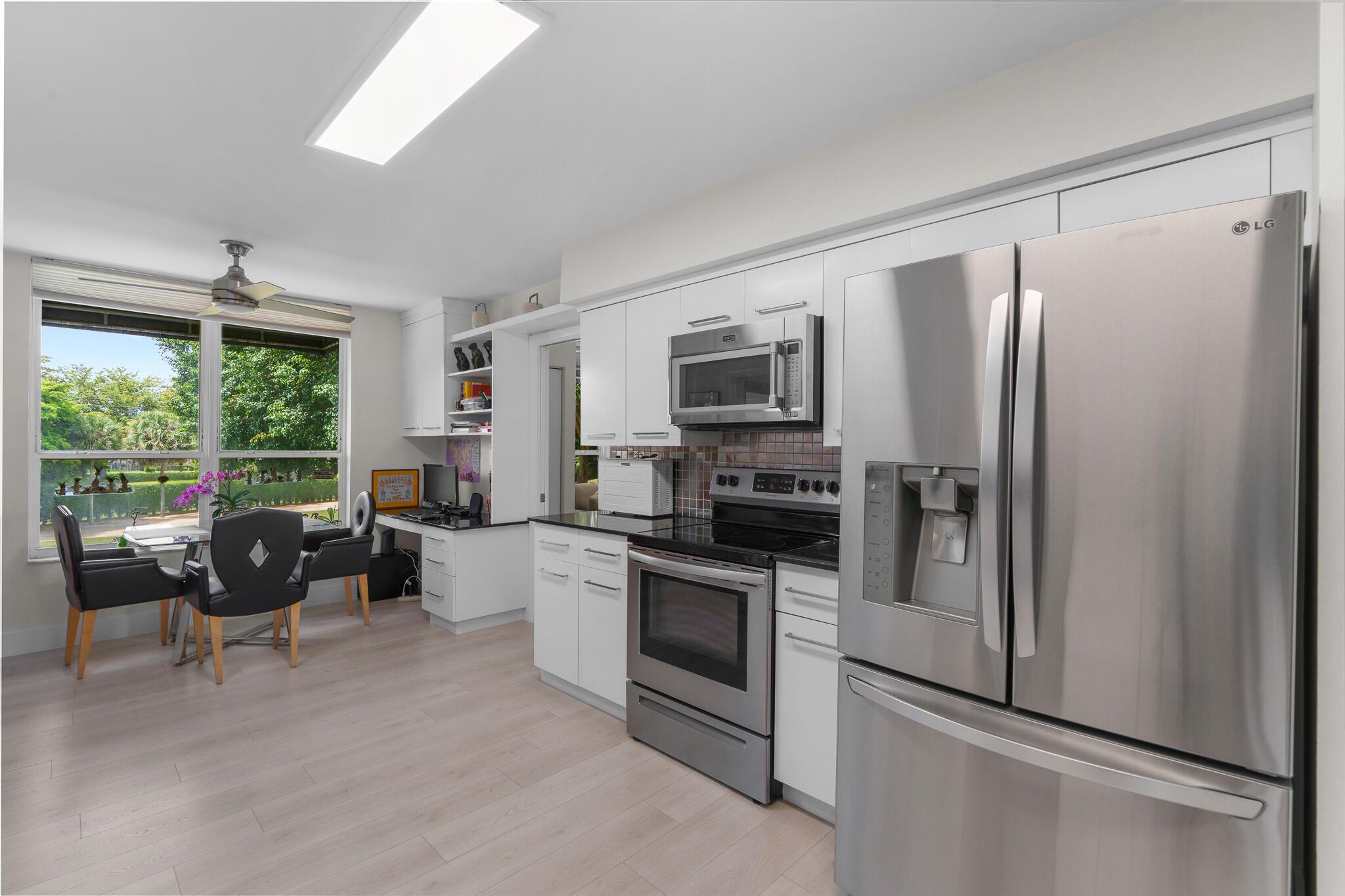 7572 Regency Lake Drive 302