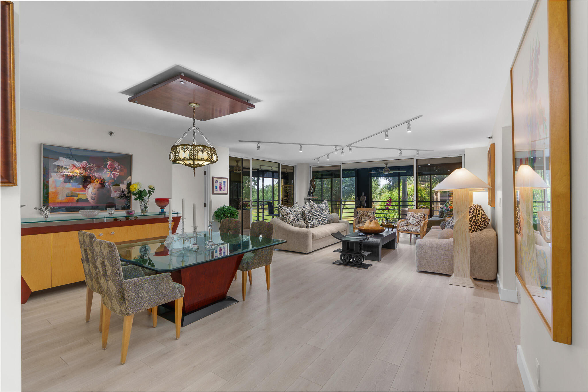 7572 Regency Lake Drive 302