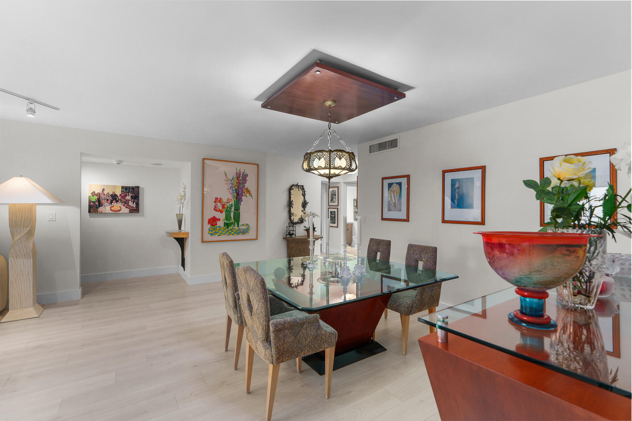 7572 Regency Lake Drive 302