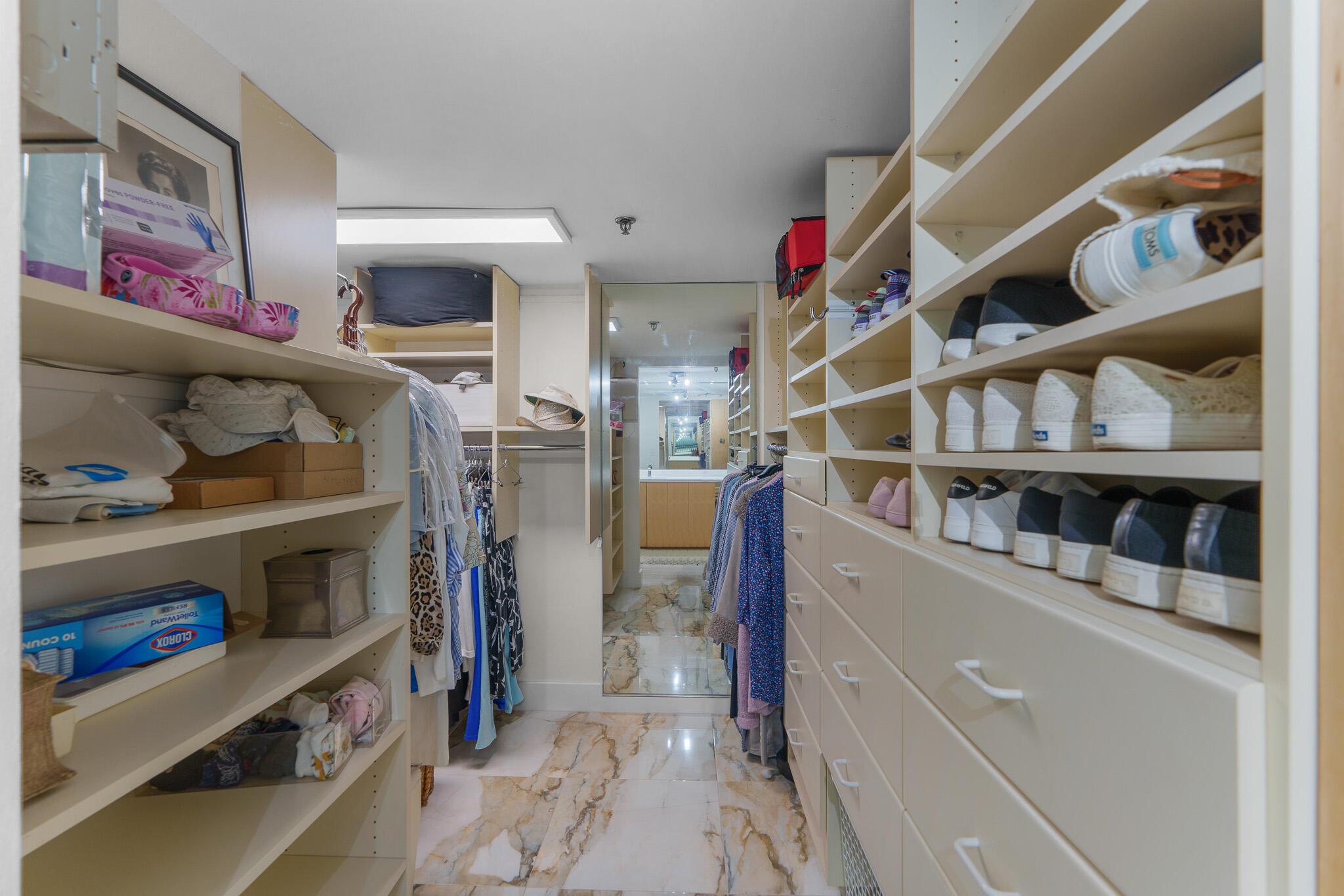 7572 Regency Lake Drive 302