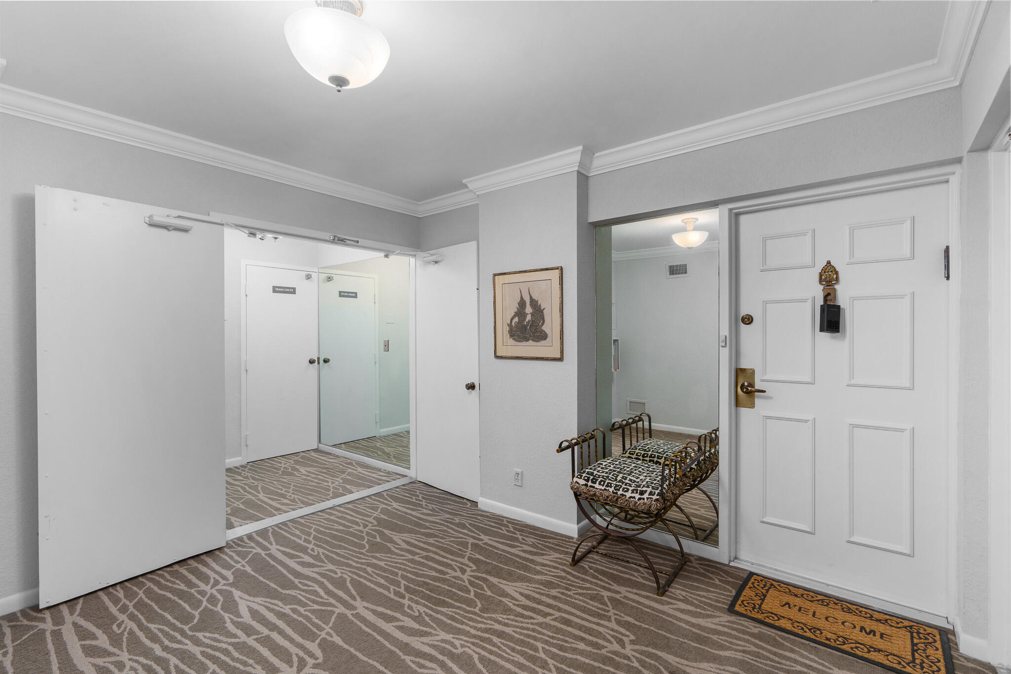 7572 Regency Lake Drive 302