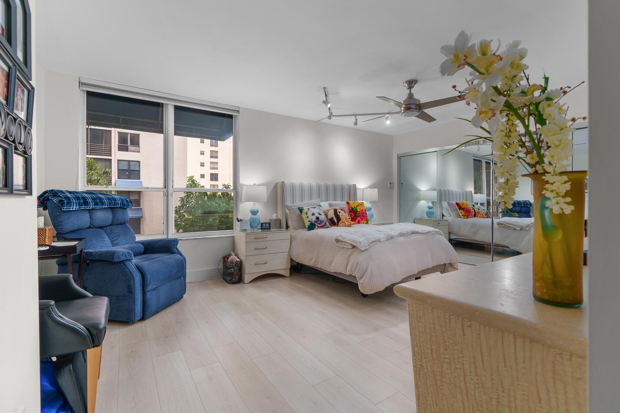 7572 Regency Lake Drive 302