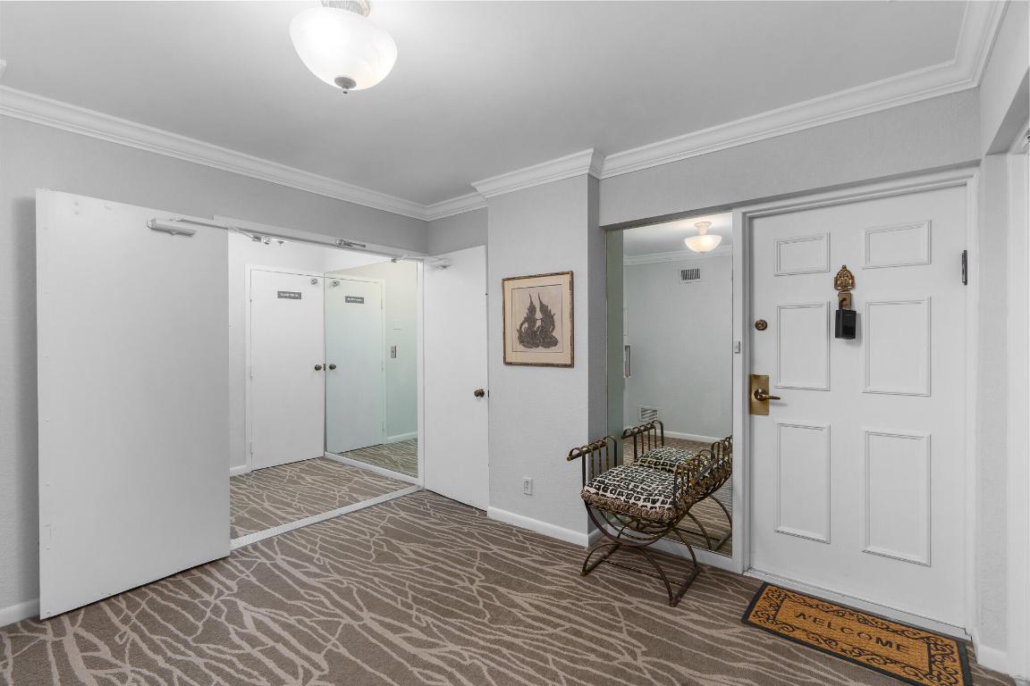 7572 Regency Lake Drive 302