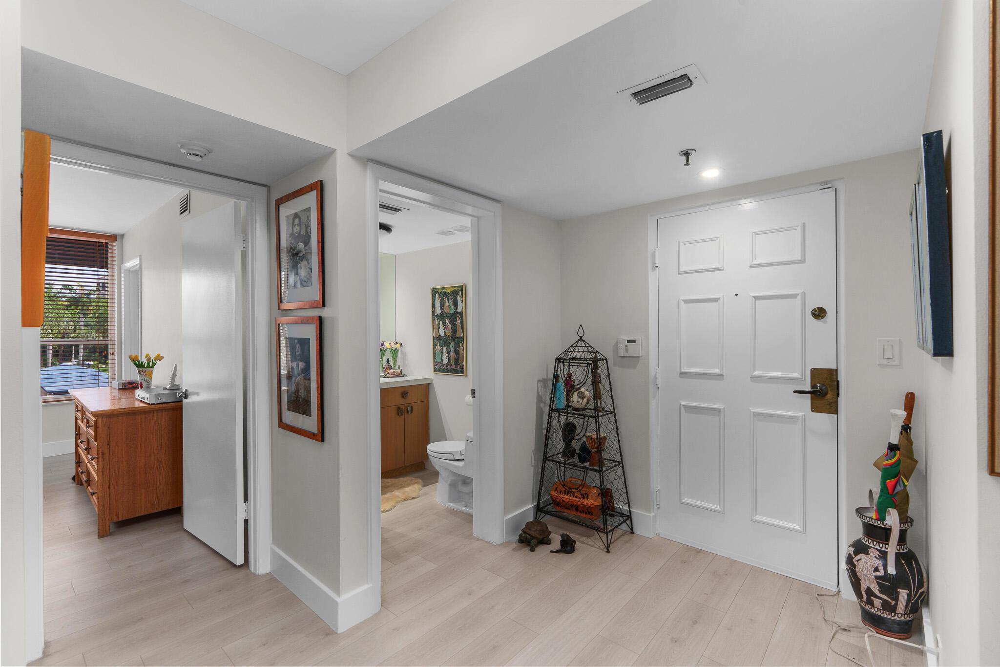 7572 Regency Lake Drive 302