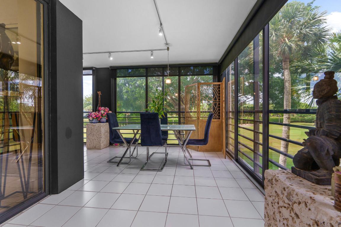 7572 Regency Lake Drive 302