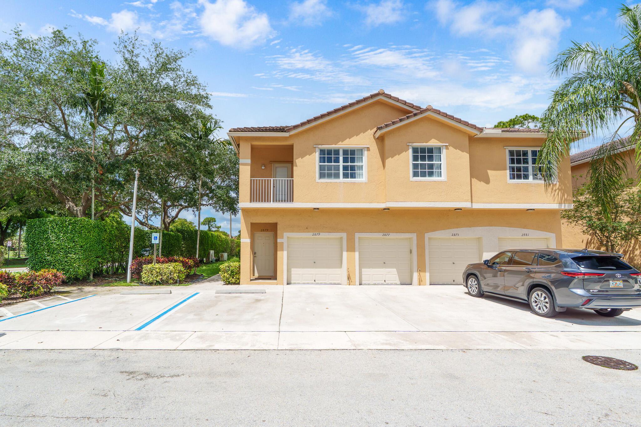 2879 Crestwood Terrace 1202