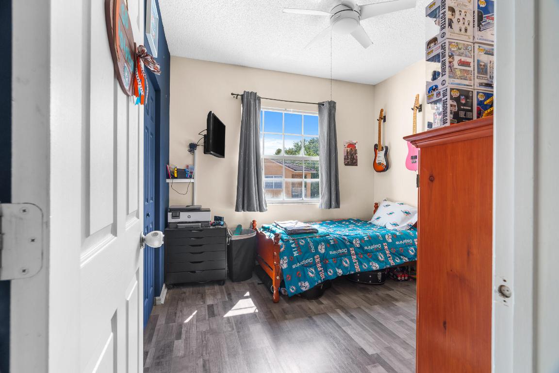 2879 Crestwood Terrace 1202