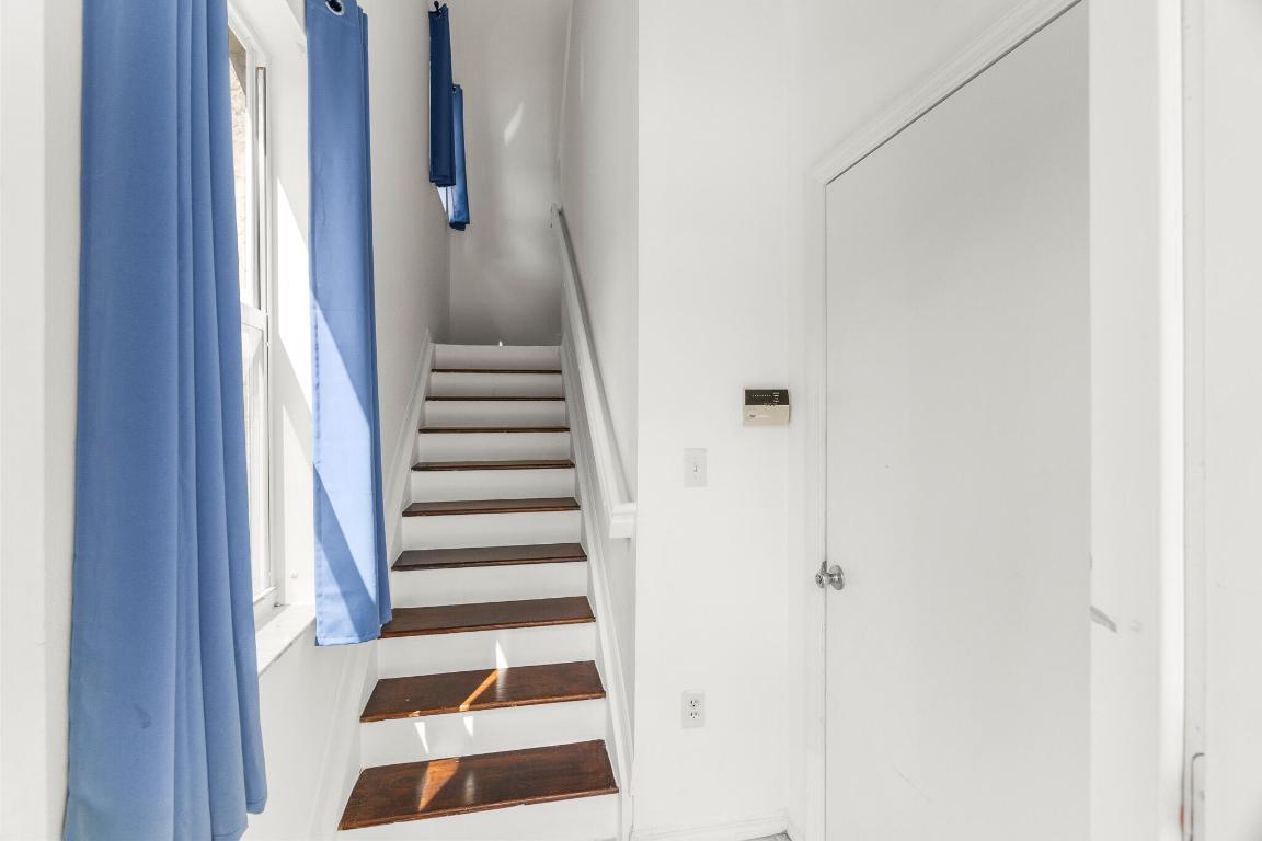 2879 Crestwood Terrace 1202