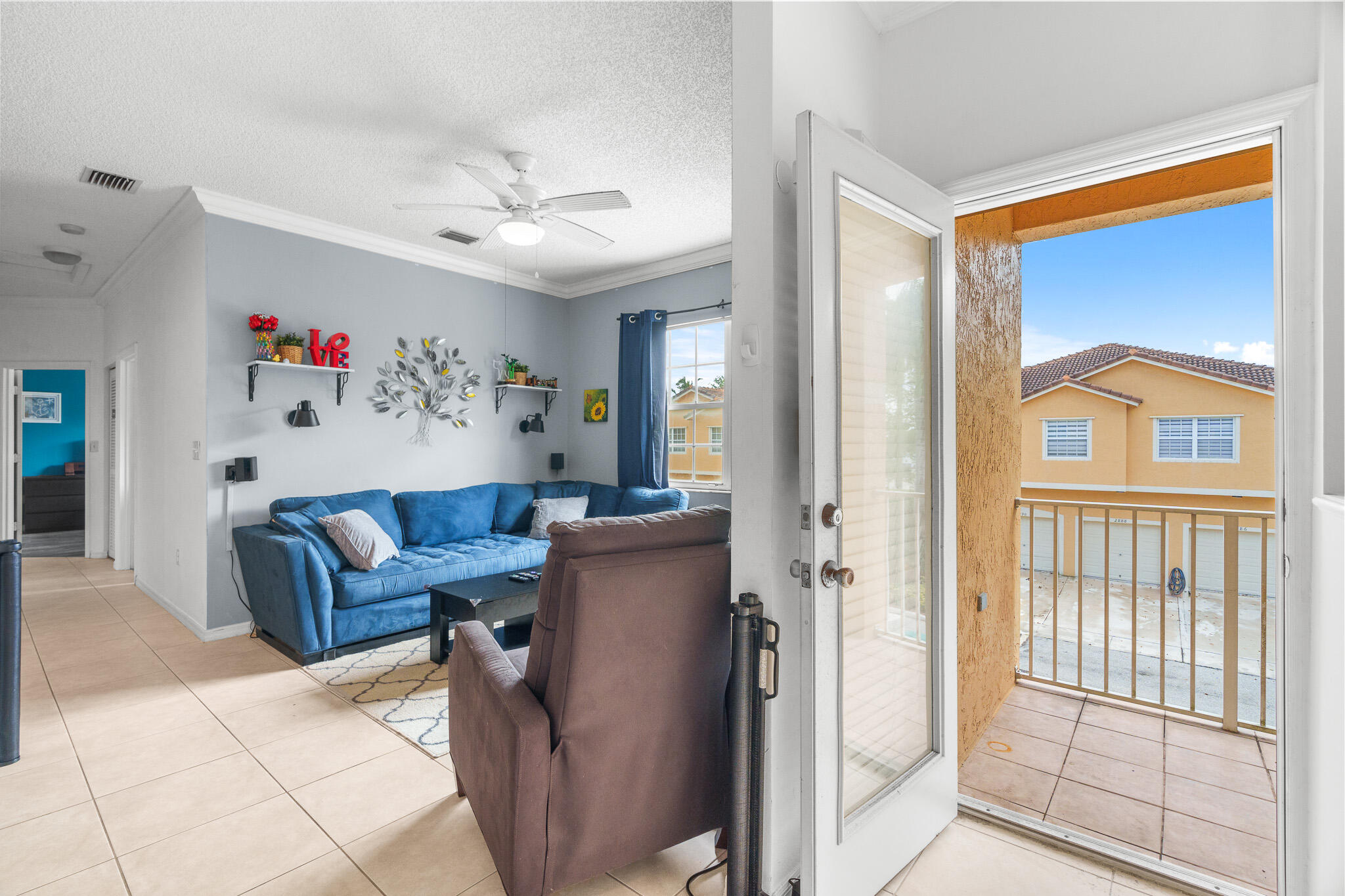 2879 Crestwood Terrace 1202