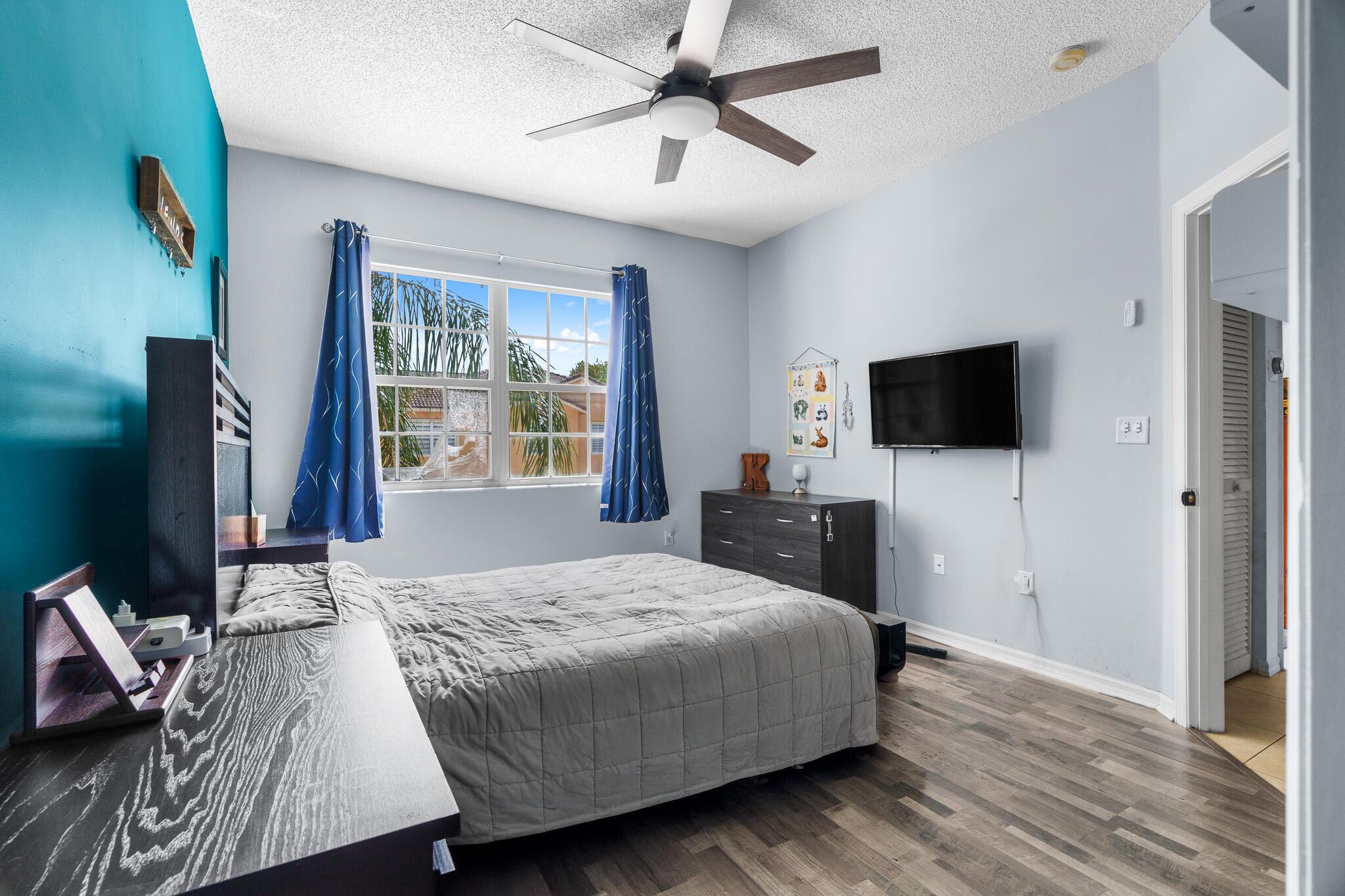 2879 Crestwood Terrace 1202