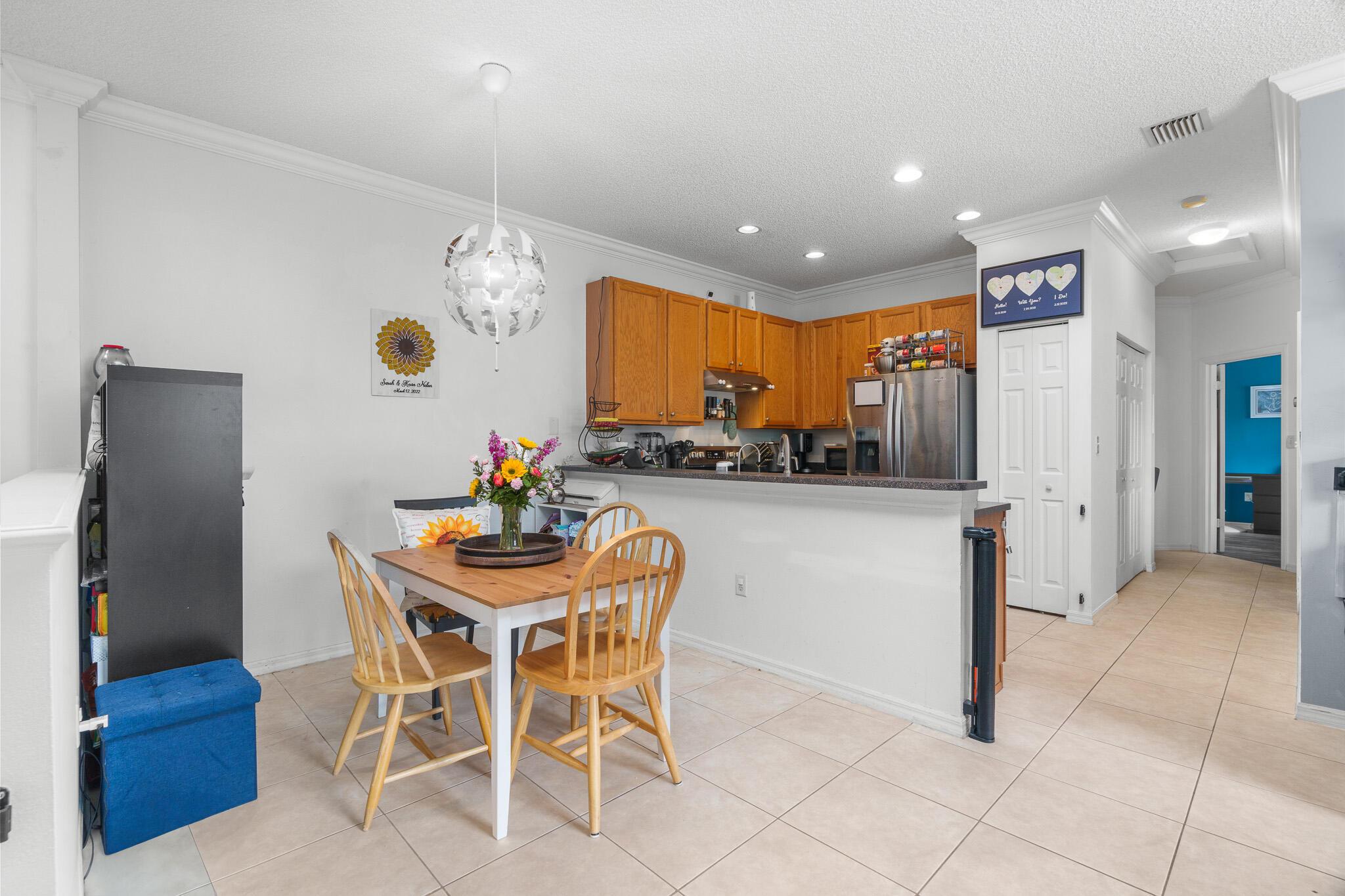 2879 Crestwood Terrace 1202