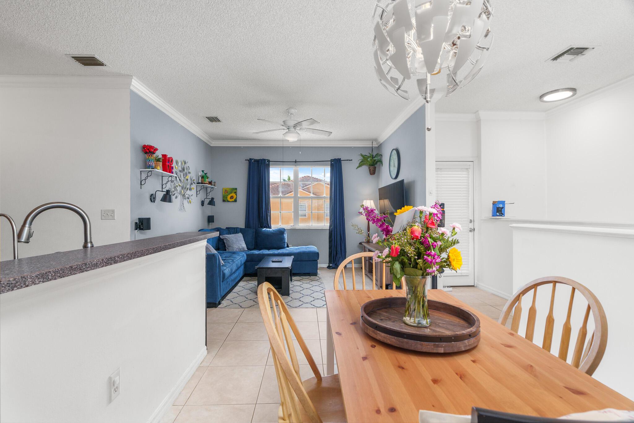 2879 Crestwood Terrace 1202