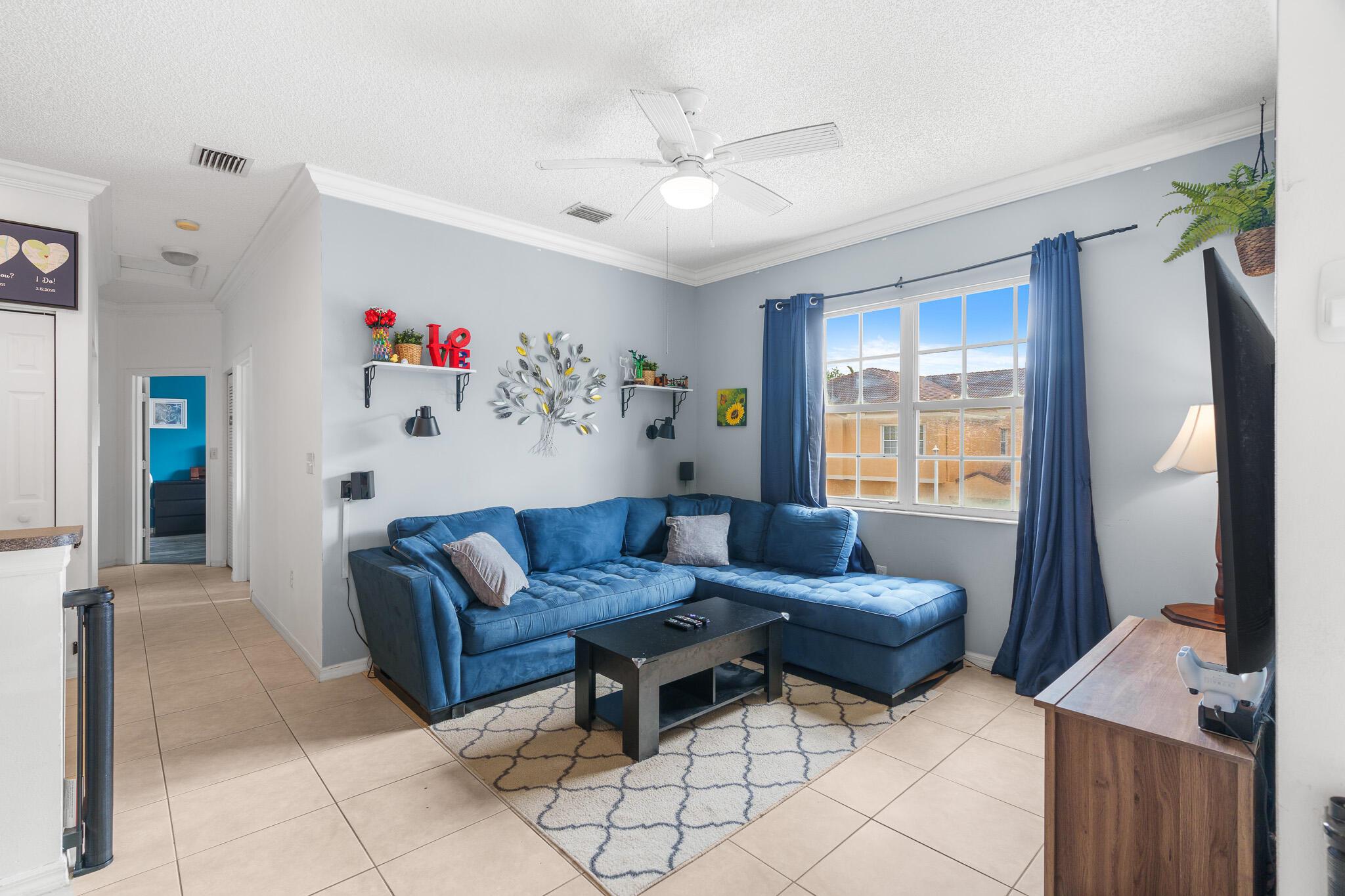 2879 Crestwood Terrace 1202