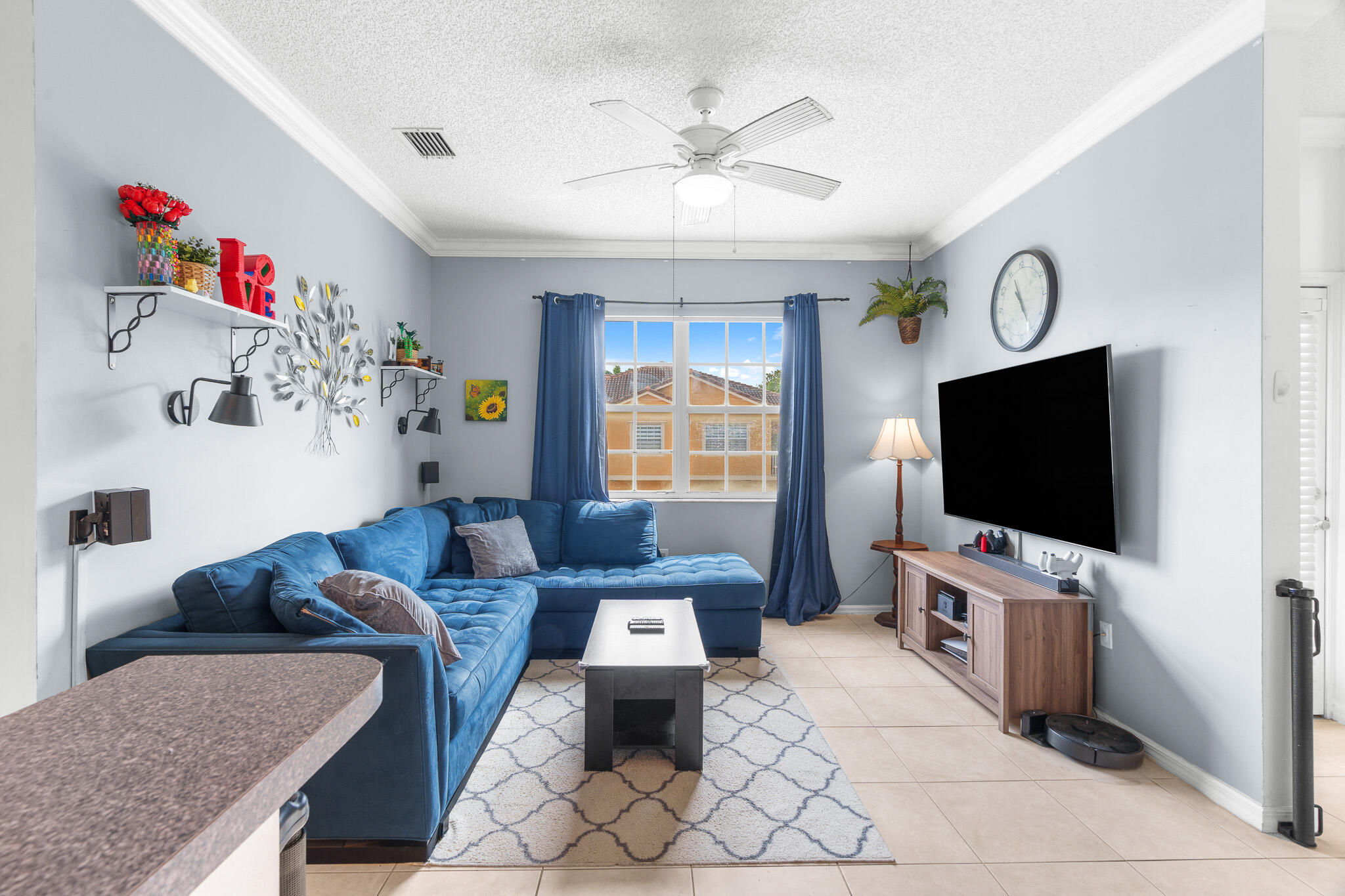 2879 Crestwood Terrace 1202