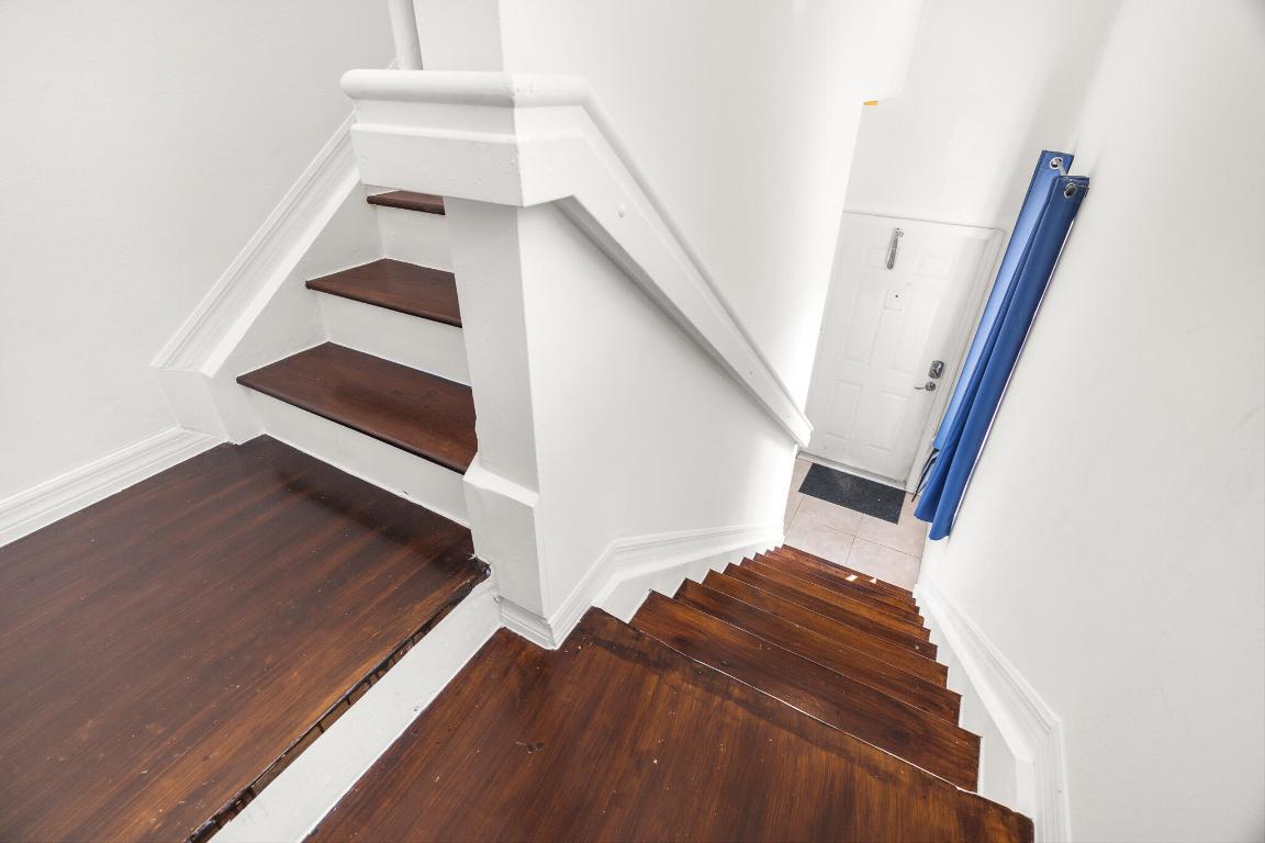 2879 Crestwood Terrace 1202